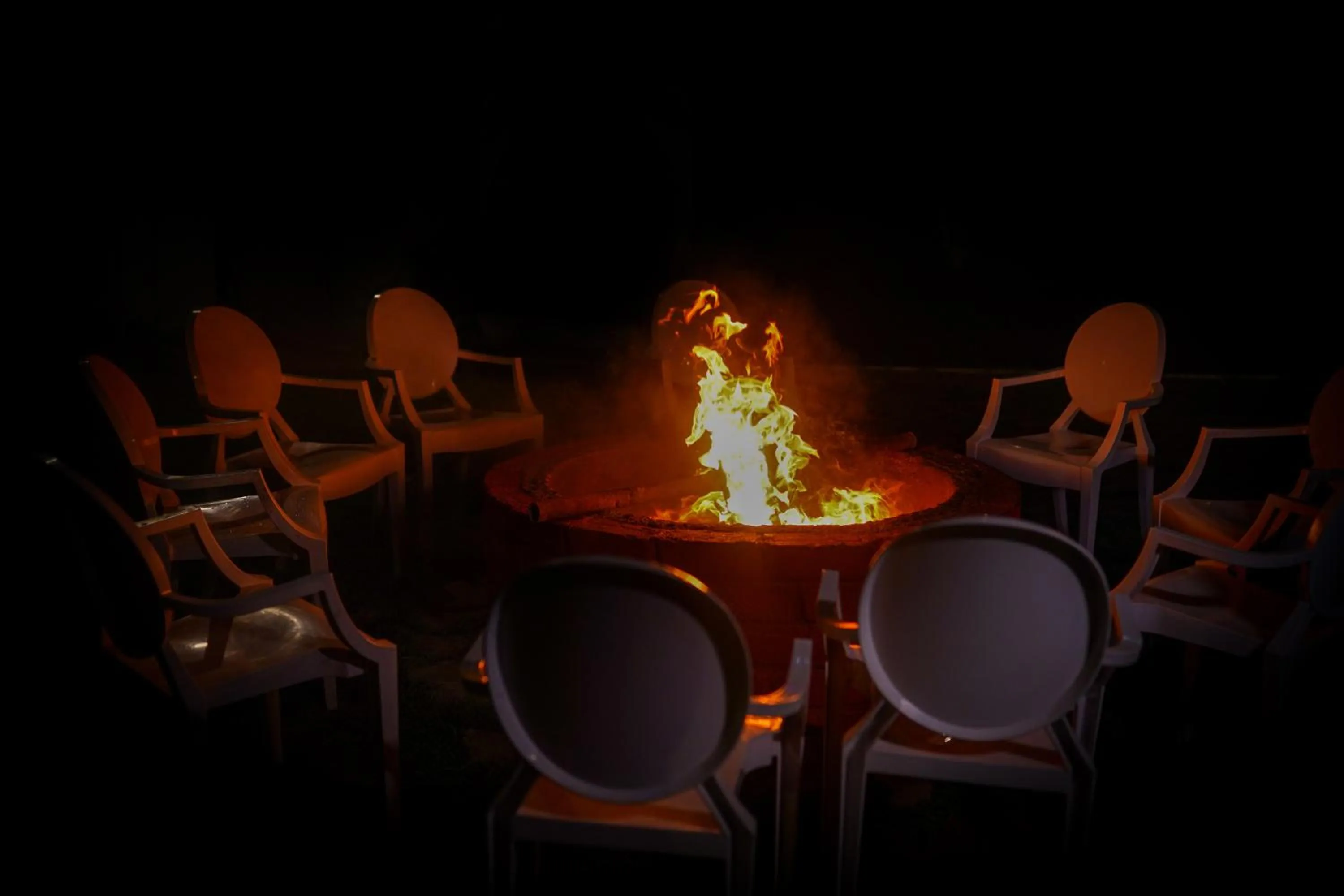 Evening entertainment in La Montana by TGI