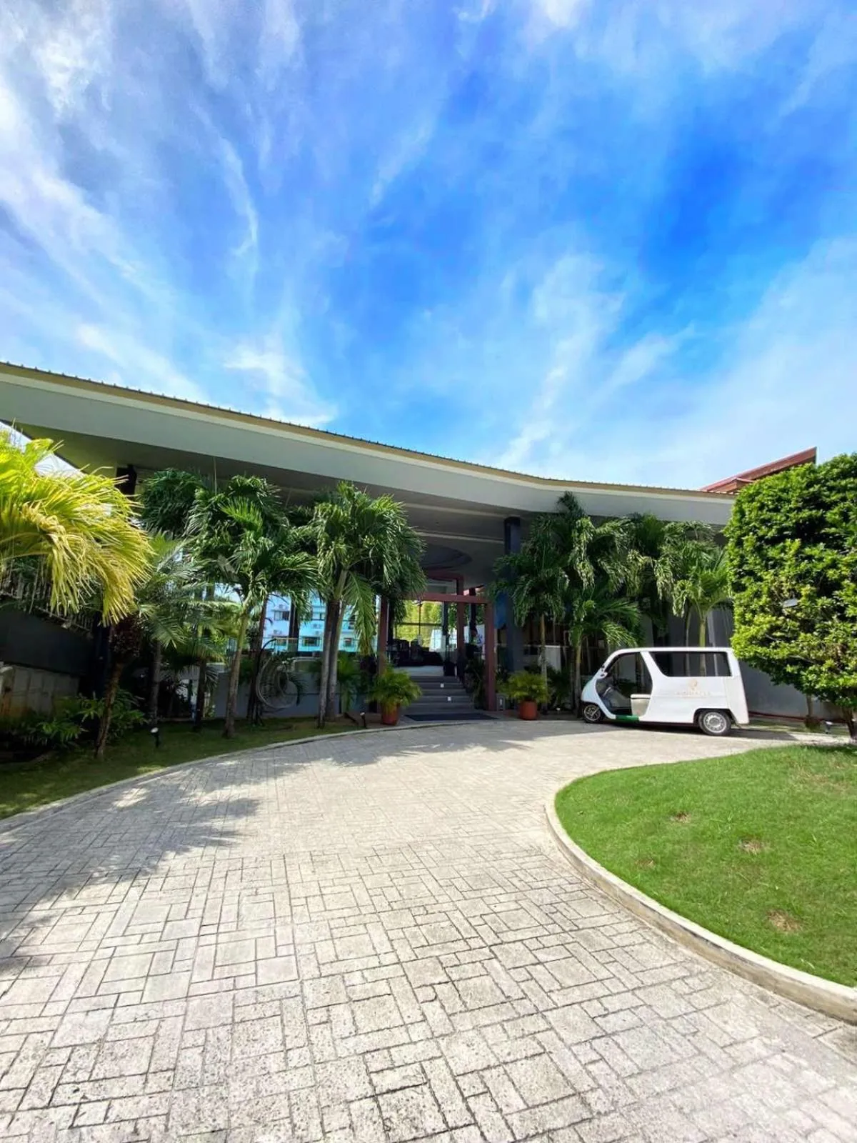 Parking in Pinnacle Boracay