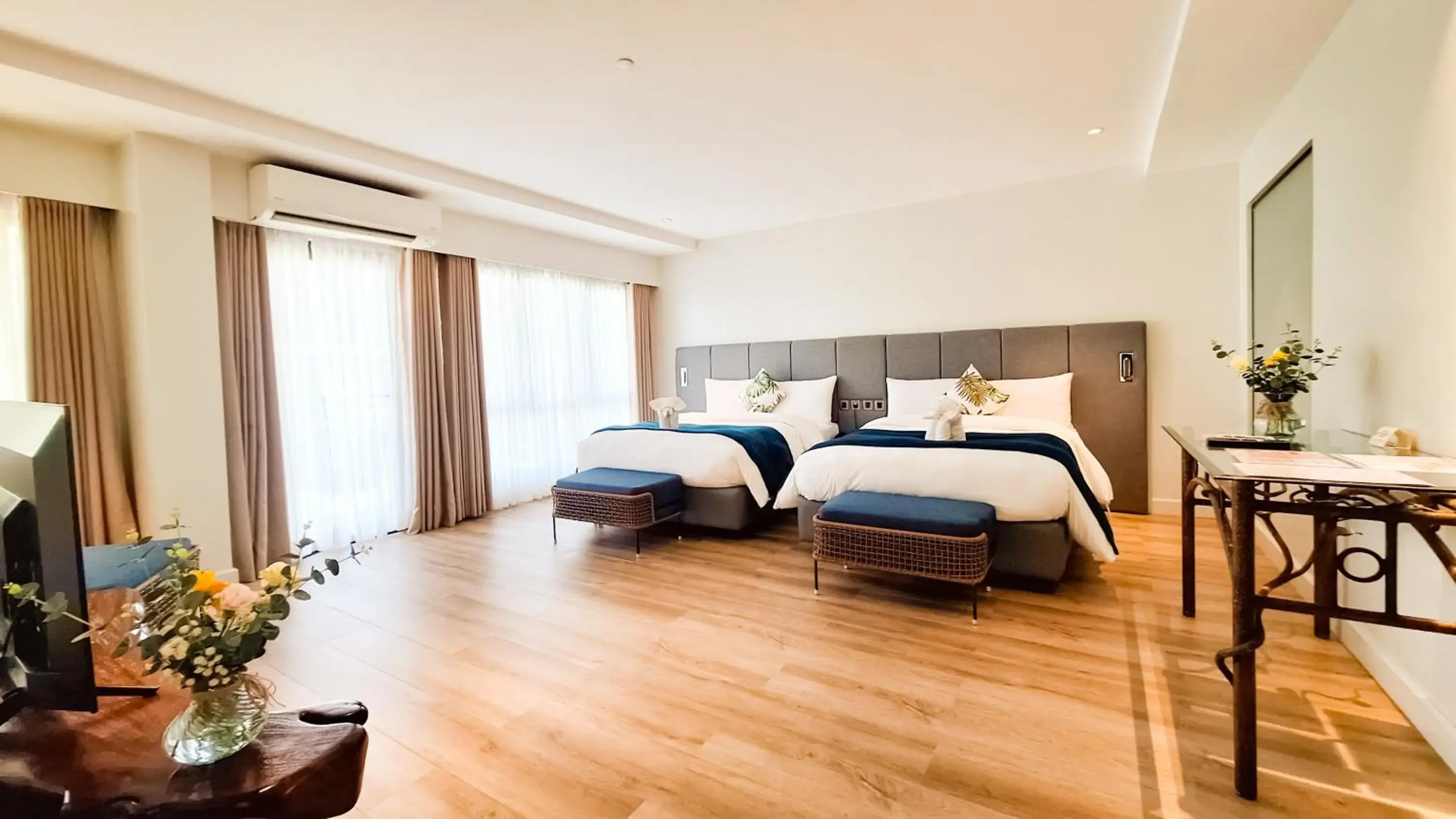 Family Suite with Balcony in Pinnacle Boracay Family Suite with Balcony in Pinnacle Boracay