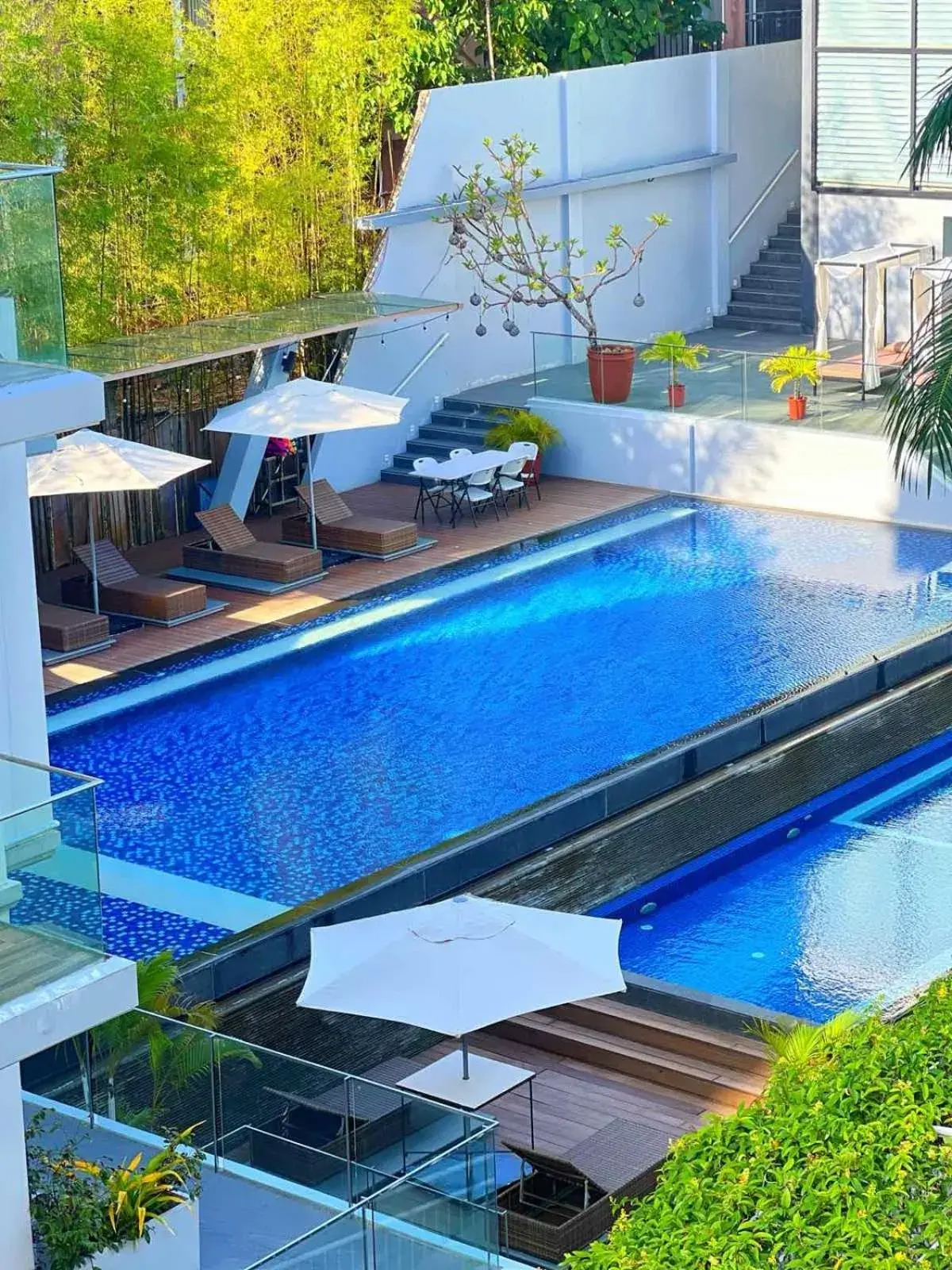 Swimming pool in Pinnacle Boracay Swimming pool in Pinnacle Boracay