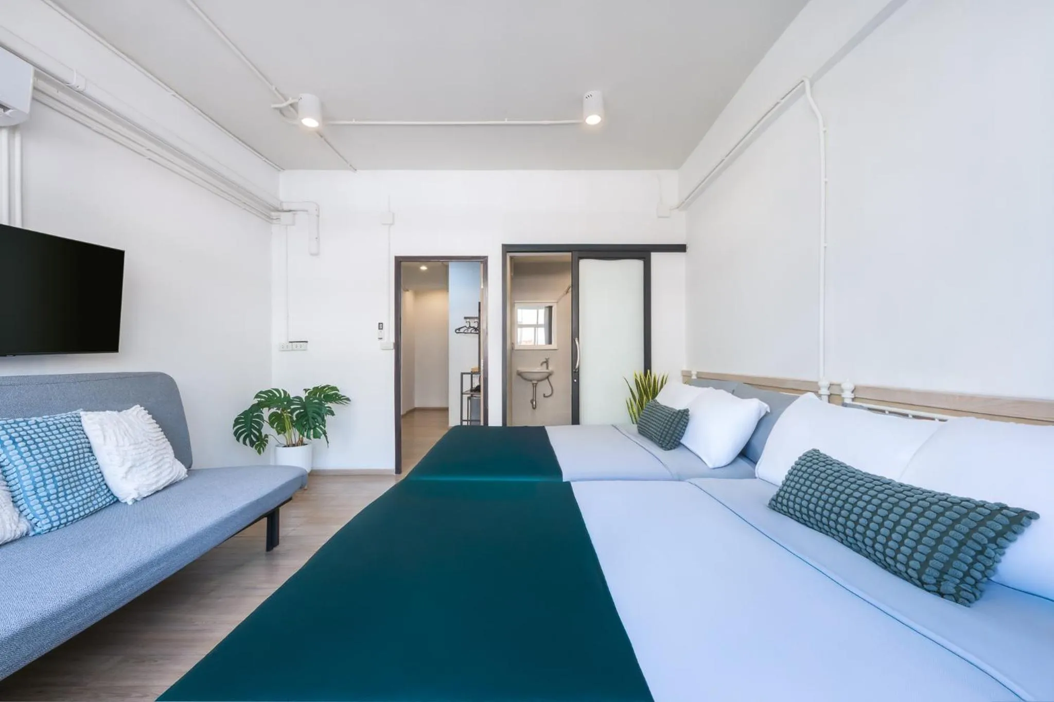 Platinum Deluxe Shopping Apartments