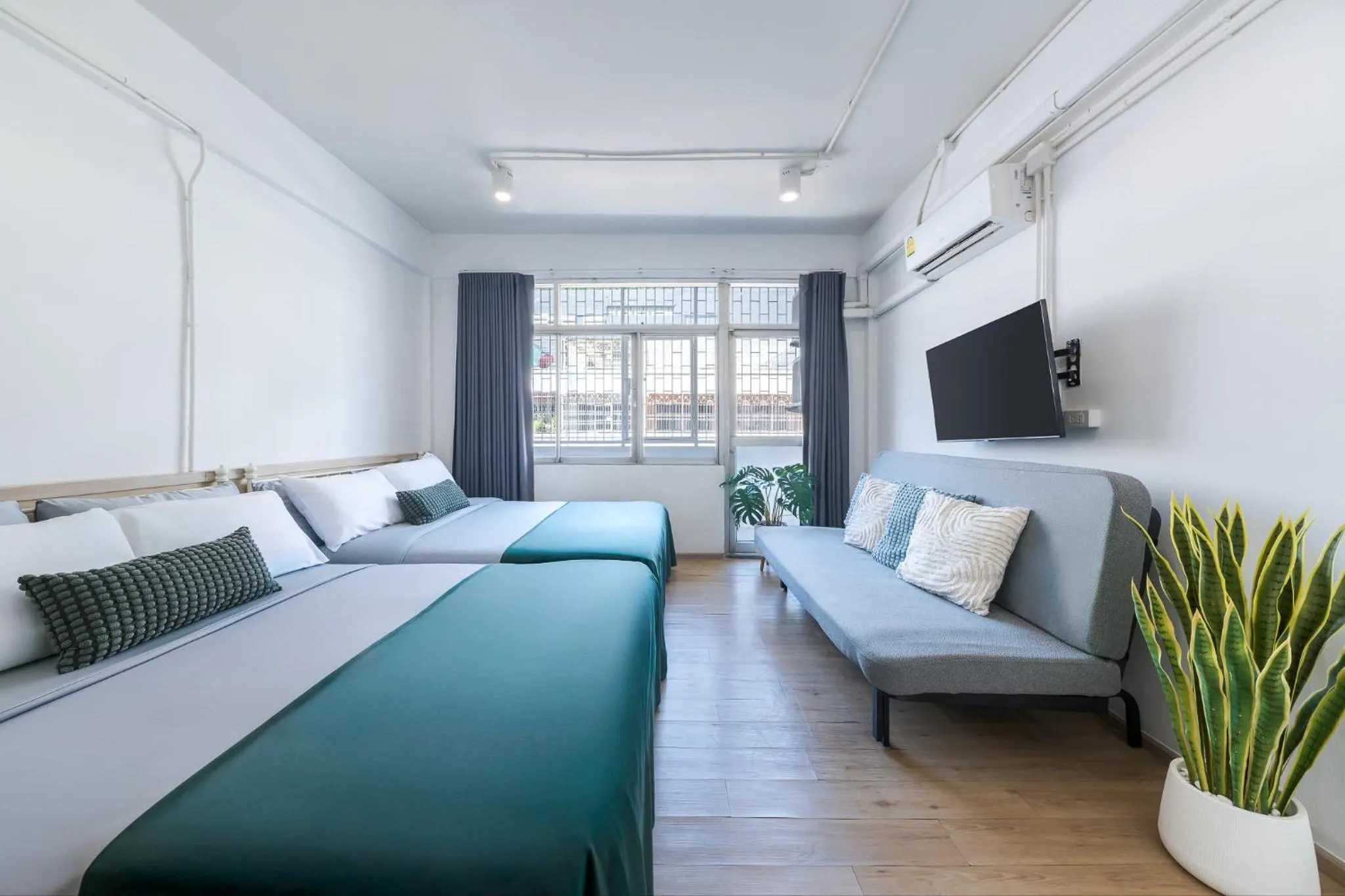 Platinum Deluxe Shopping Apartments