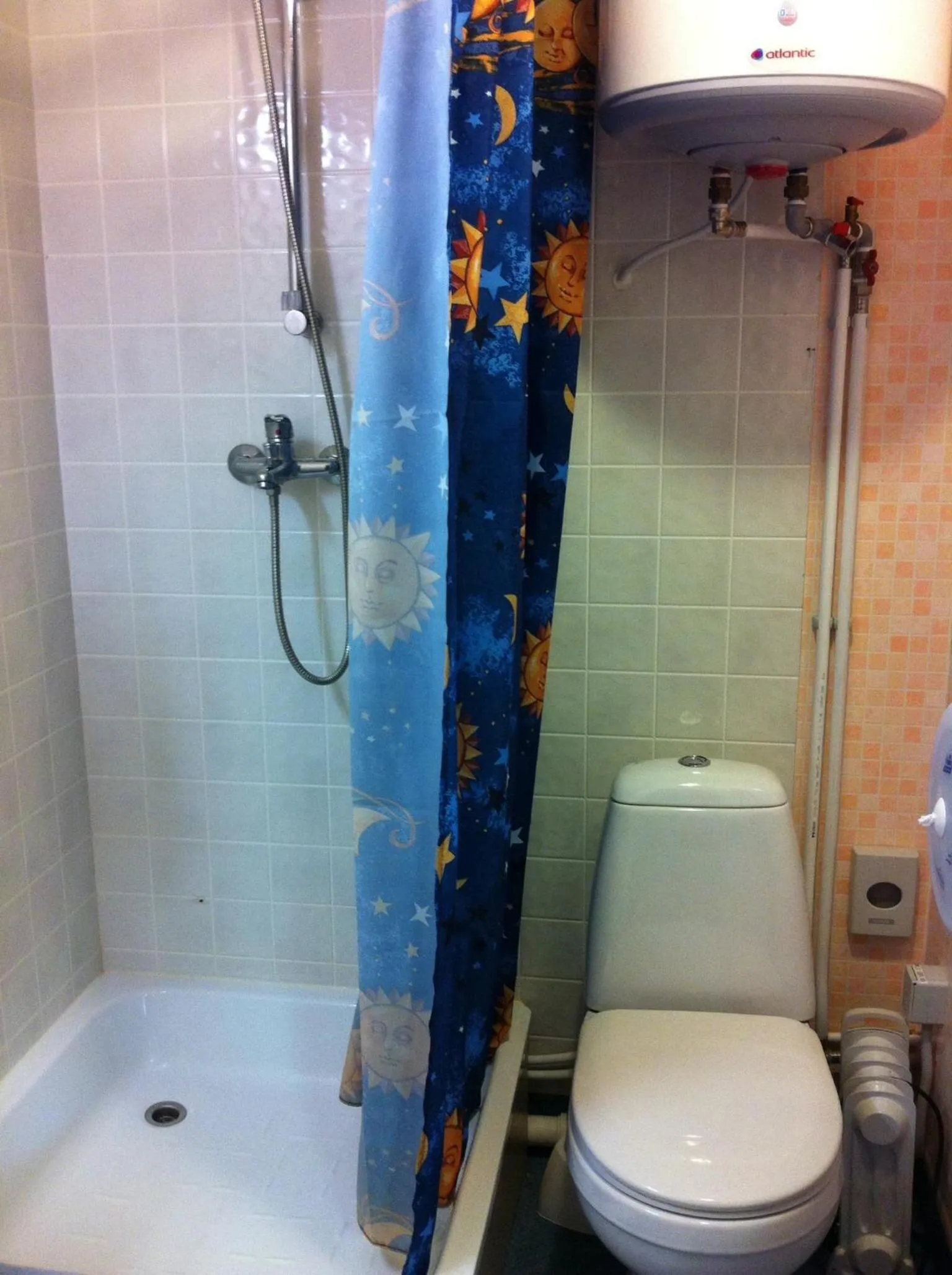 Shower in Valaste Puhkeküla