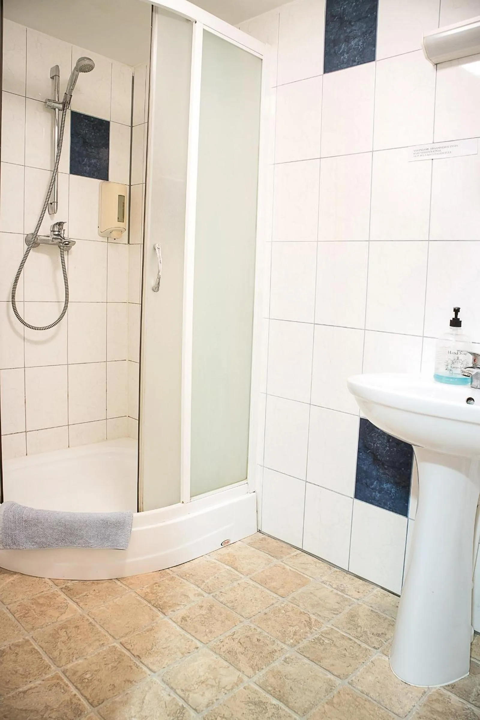 Shower in Valaste Puhkeküla