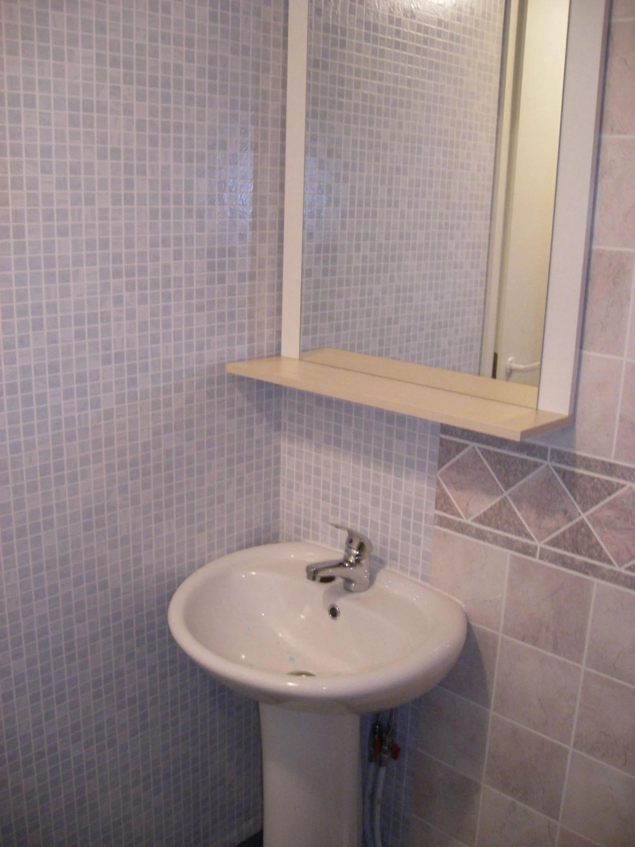 Shower in Valaste Puhkeküla