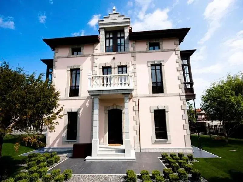 Property building in Hotel Villa Marrón Property building in Hotel Villa Marrón