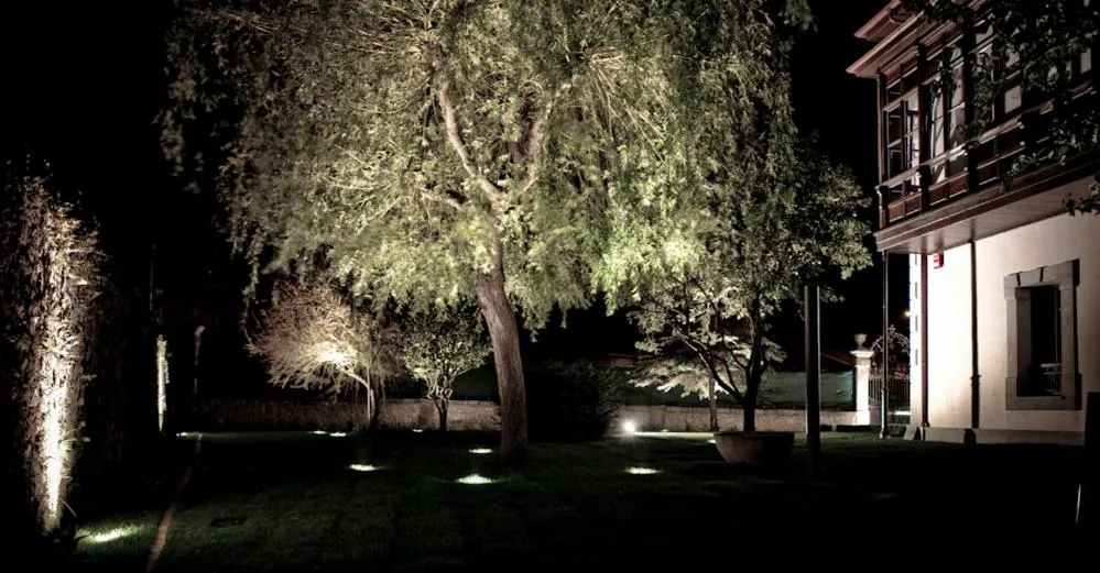 Night in Hotel Villa Marrón