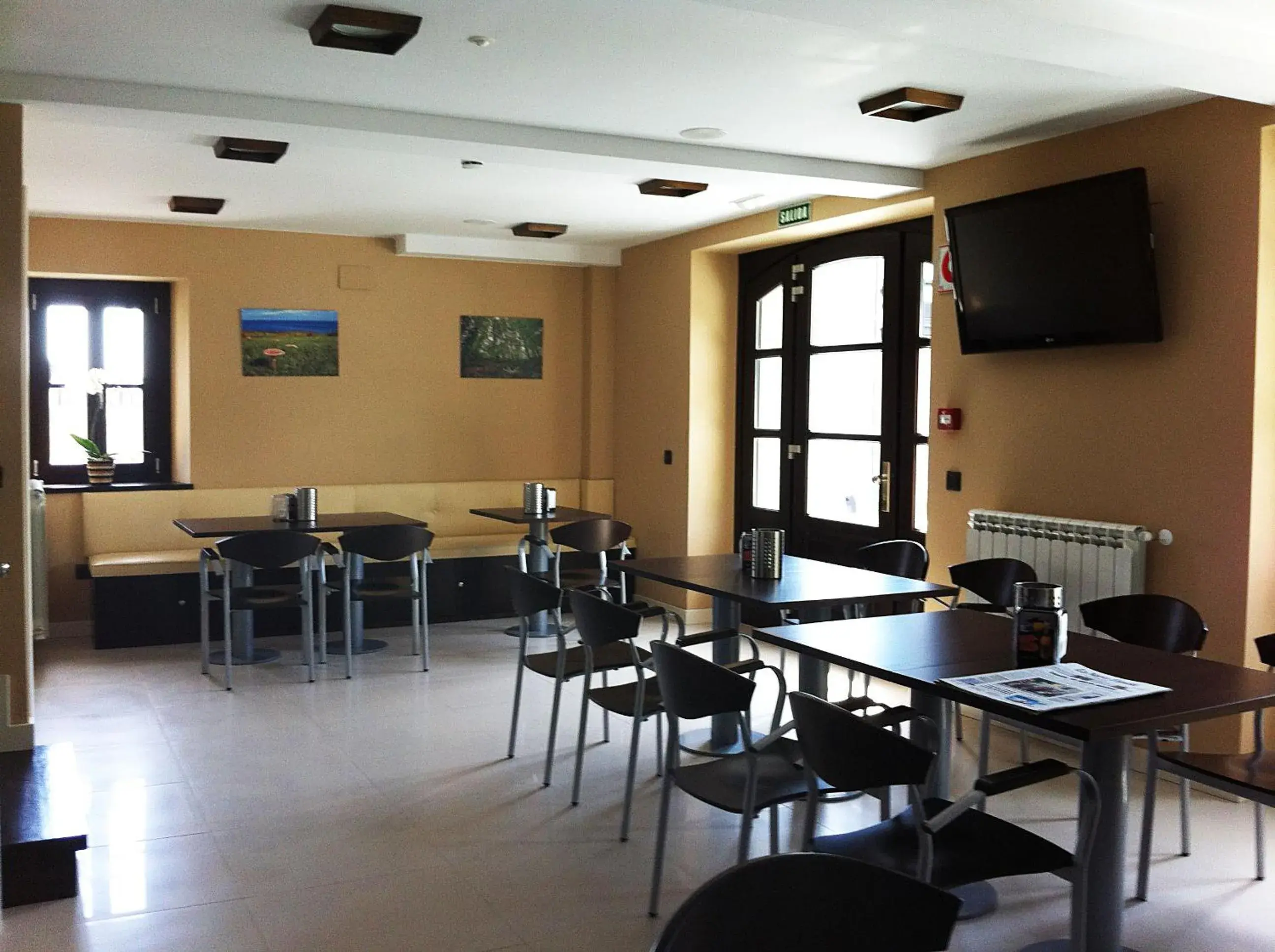 Restaurant/places to eat in Hotel Villa Marrón Restaurant/places to eat in Hotel Villa Marrón