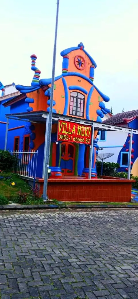 Villa Miky Kota Bunga Puncak Cianjur Bogor