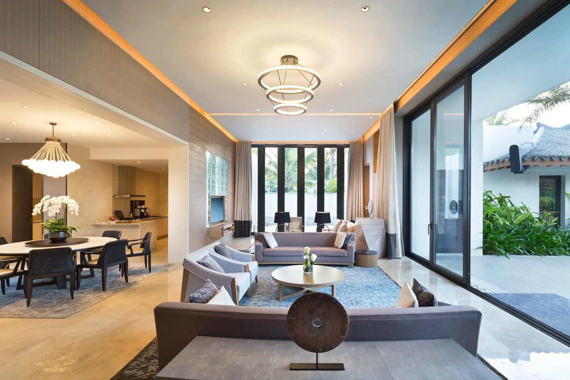 Living room in Capella Tufu Bay, Hainan