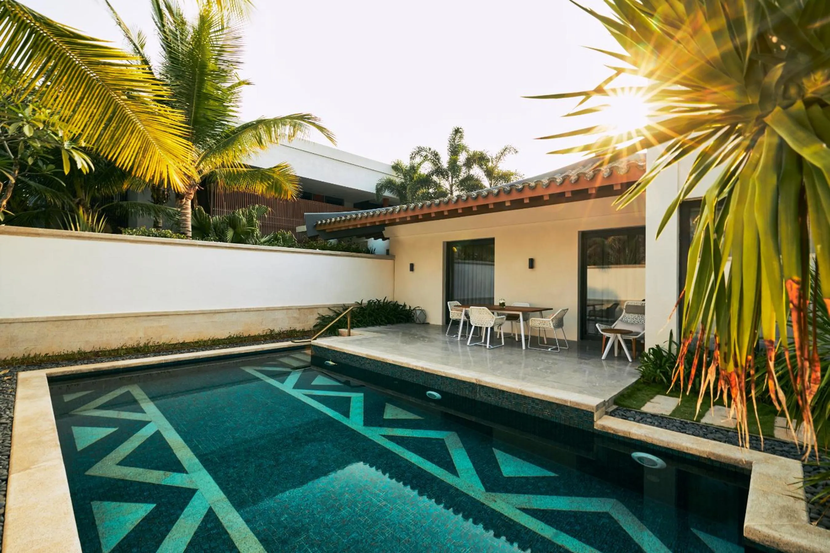 Day in Capella Tufu Bay, Hainan