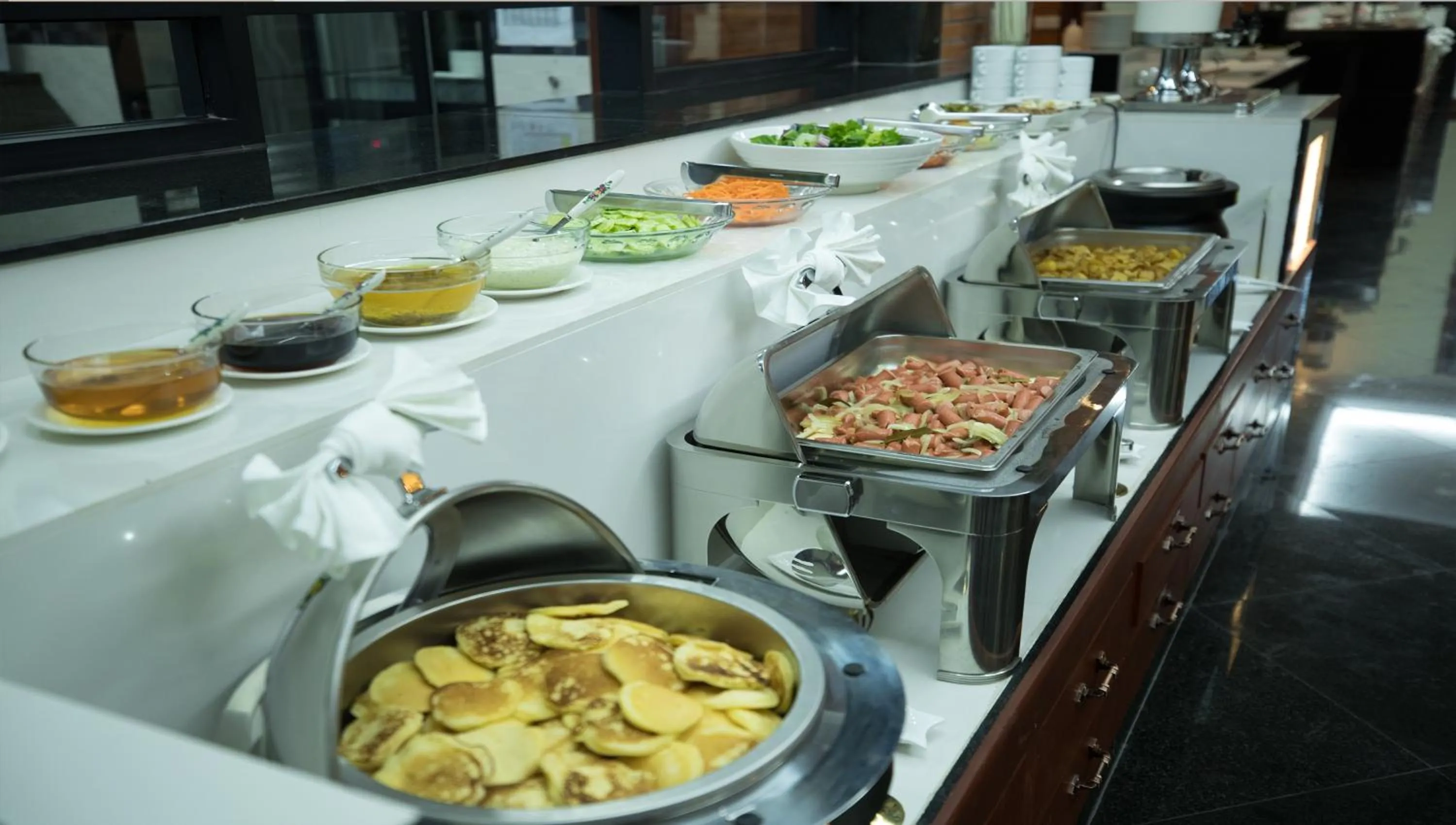 Buffet breakfast in Hotel De La Renaissance