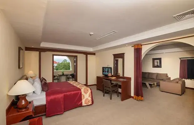 Family Junior Suite in Hotel De La Renaissance Family Junior Suite in Hotel De La Renaissance