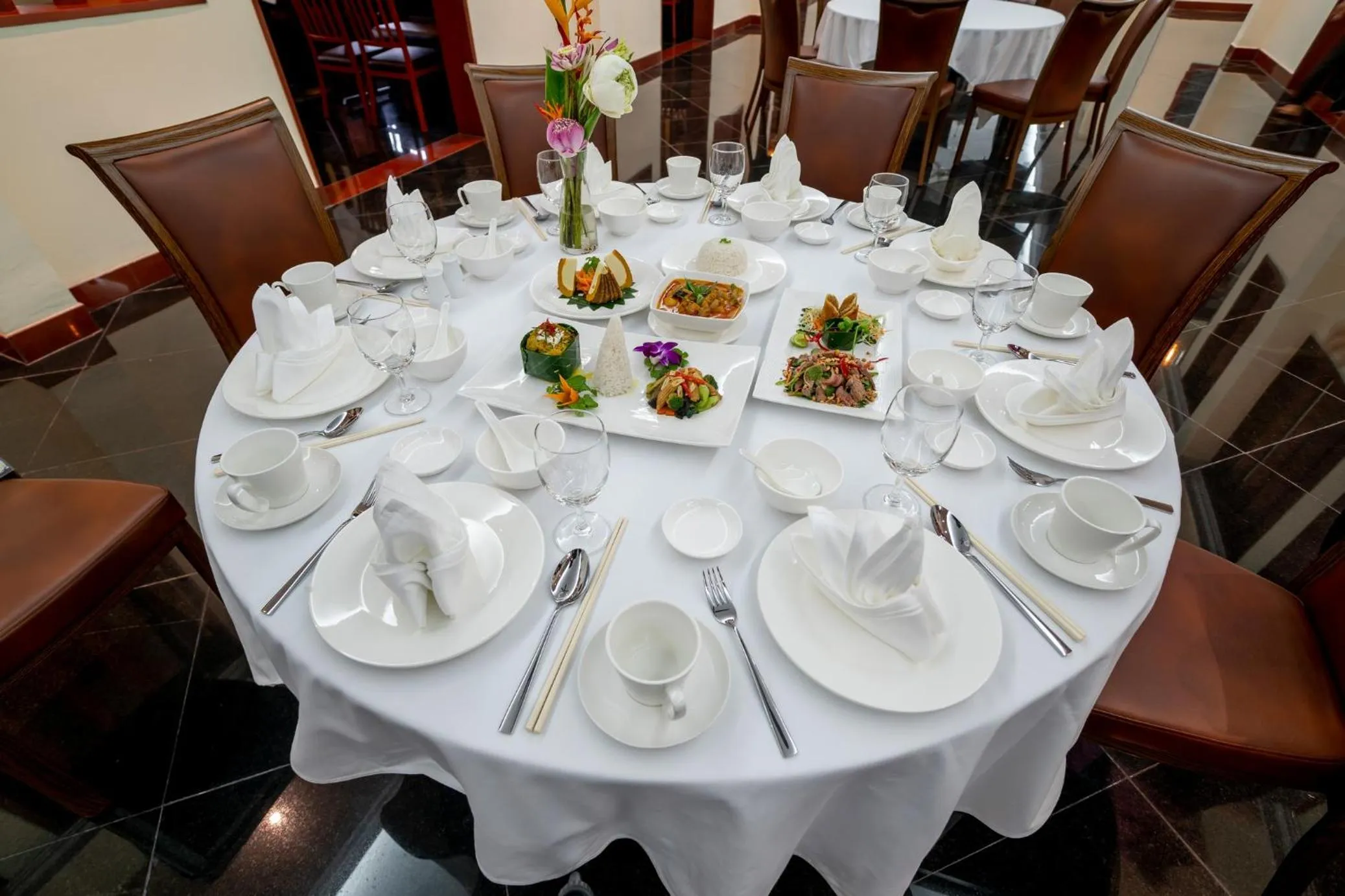 Dining area in Hotel De La Renaissance