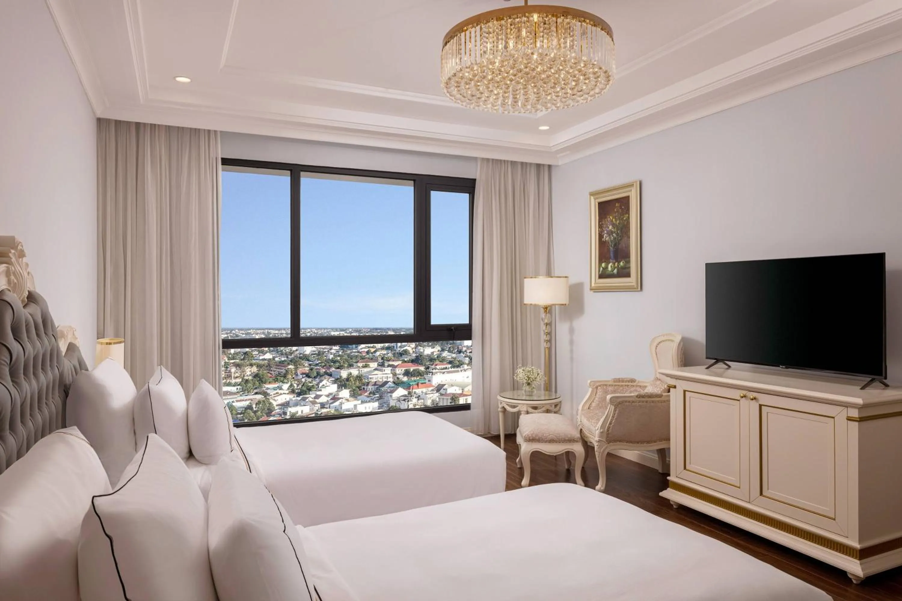 Property building, Bed in Meliá Vinpearl Phu Ly