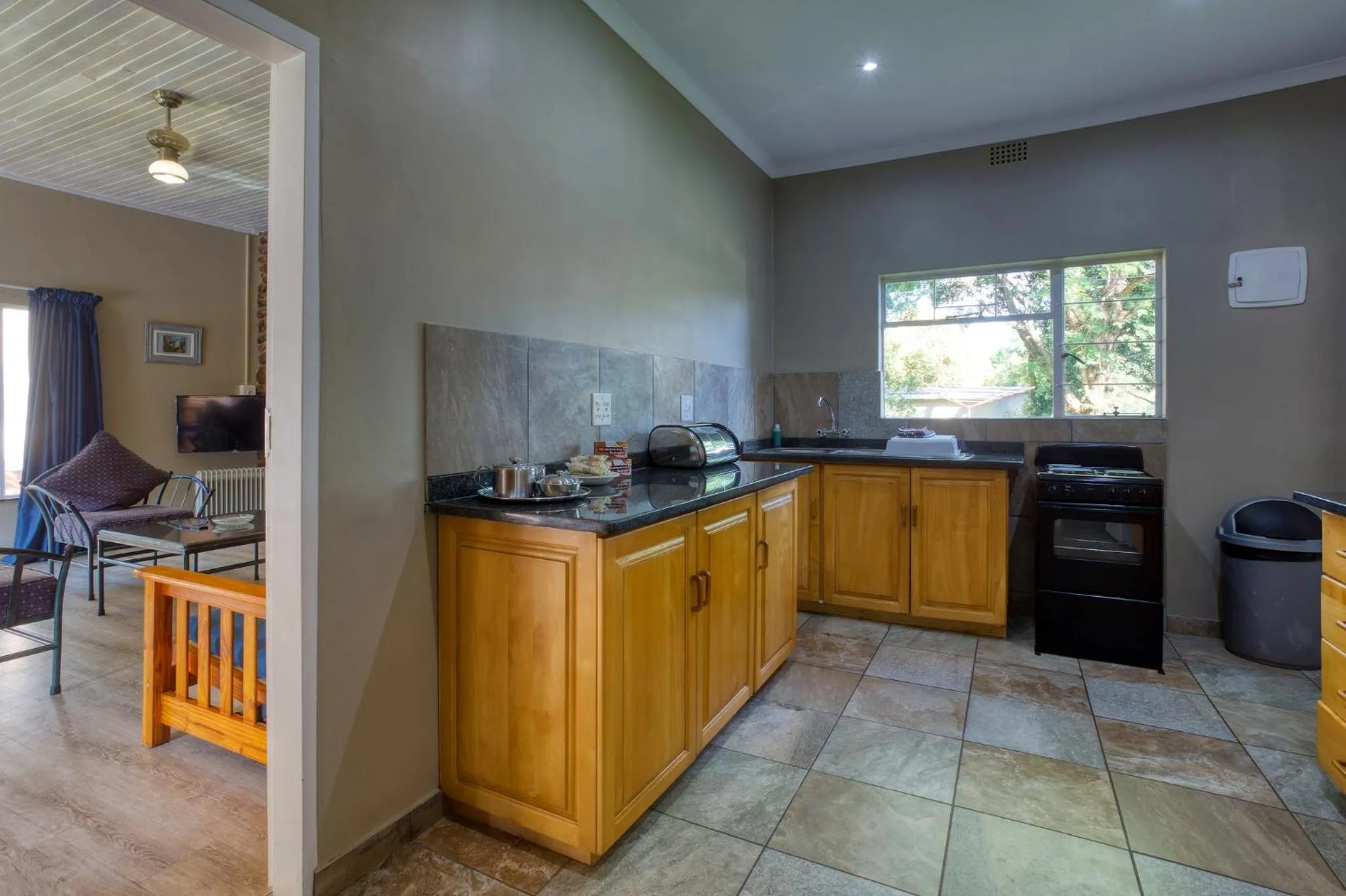 Kitchen or kitchenette in Merry Pebbles Resort
