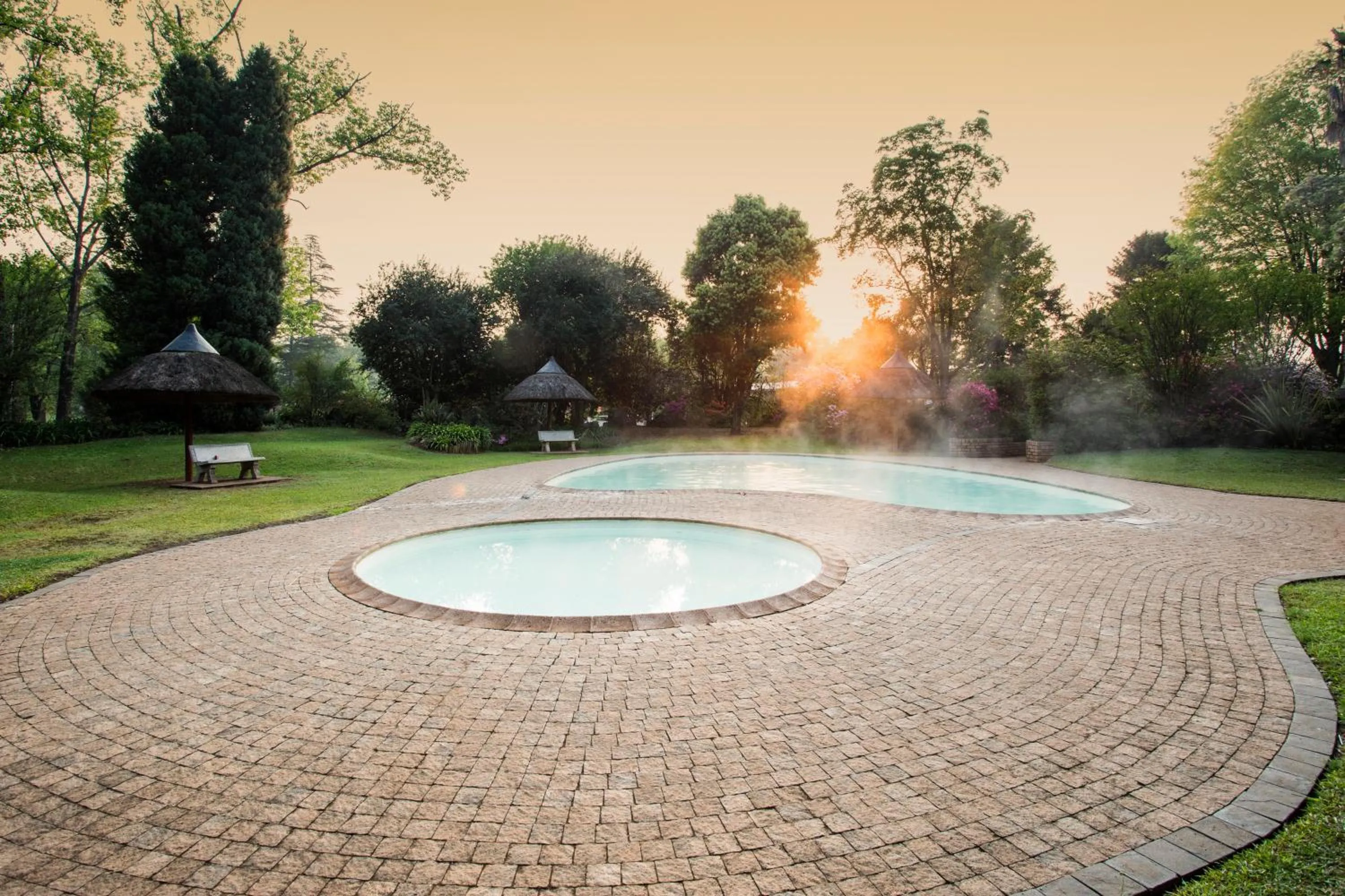 Swimming pool in Merry Pebbles Resort