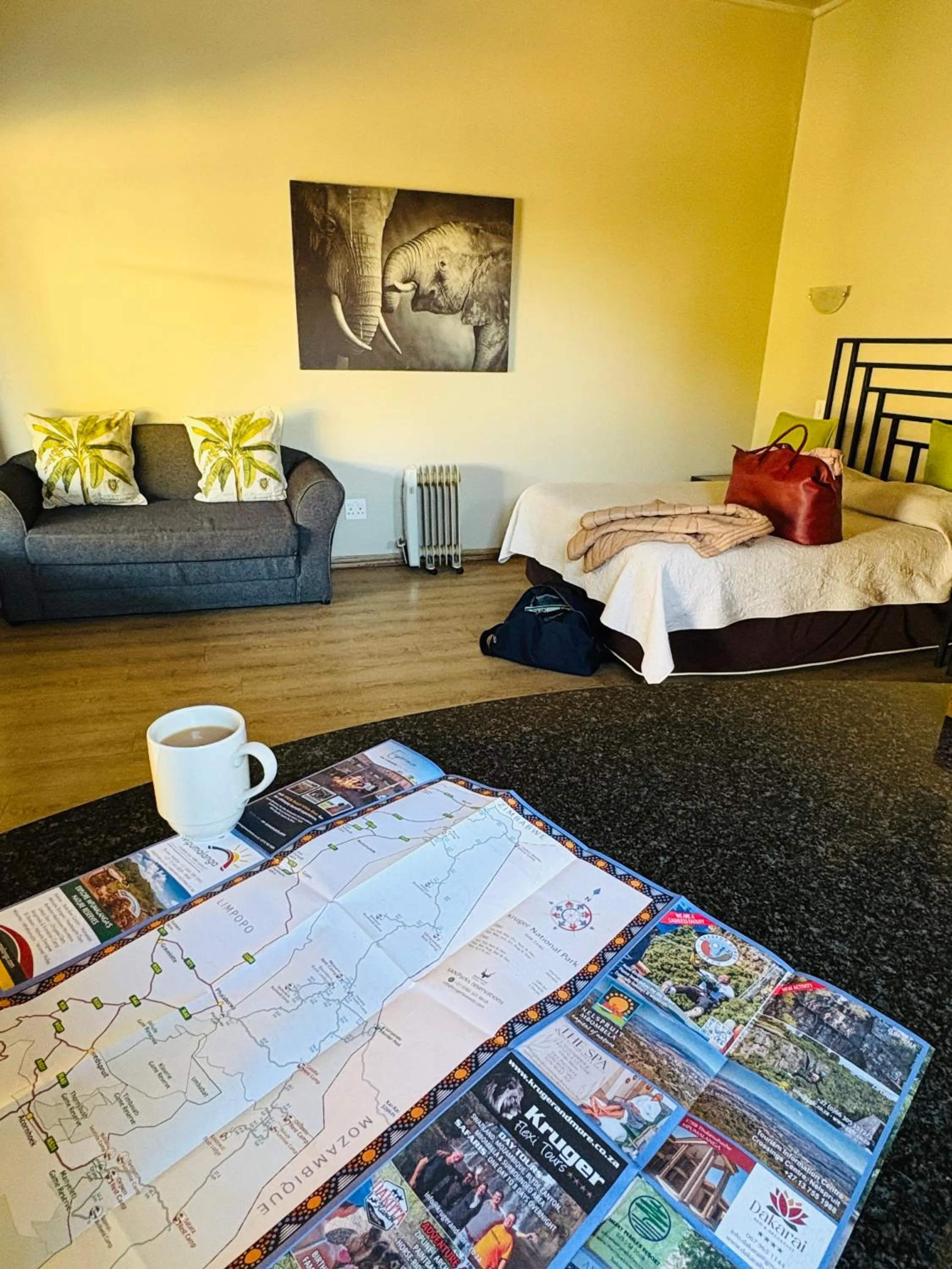 Bedroom, Bed in Merry Pebbles Resort