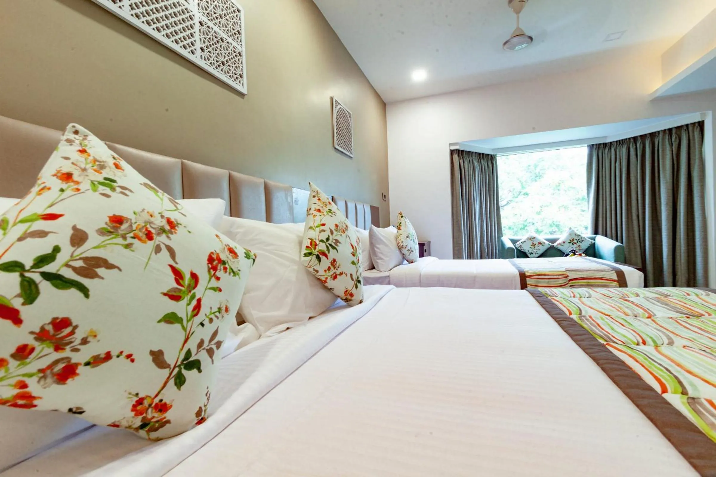 Bed in Mango Suites Viera