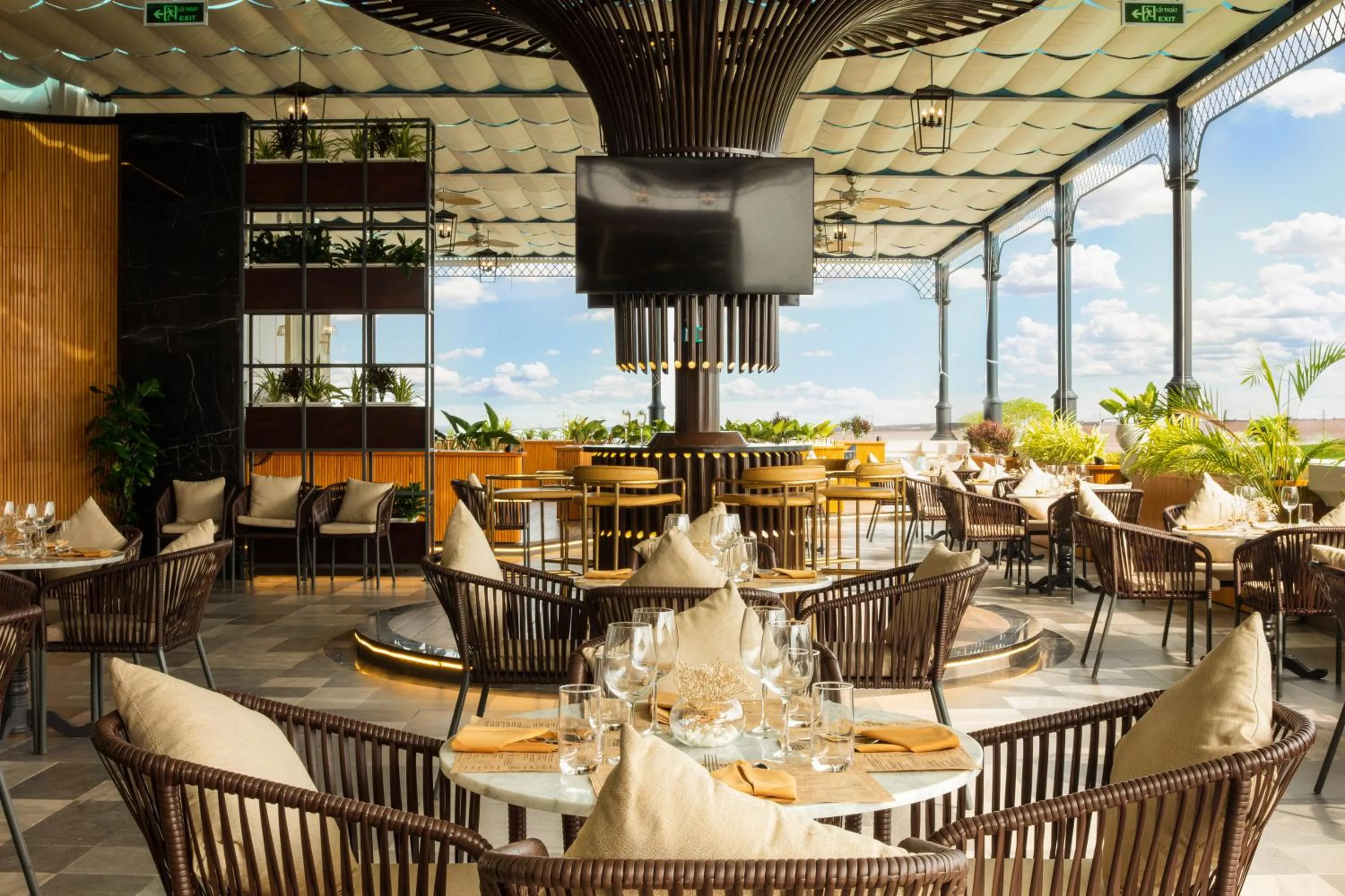 Restaurant/places to eat in Melia Vinpearl Tay Ninh