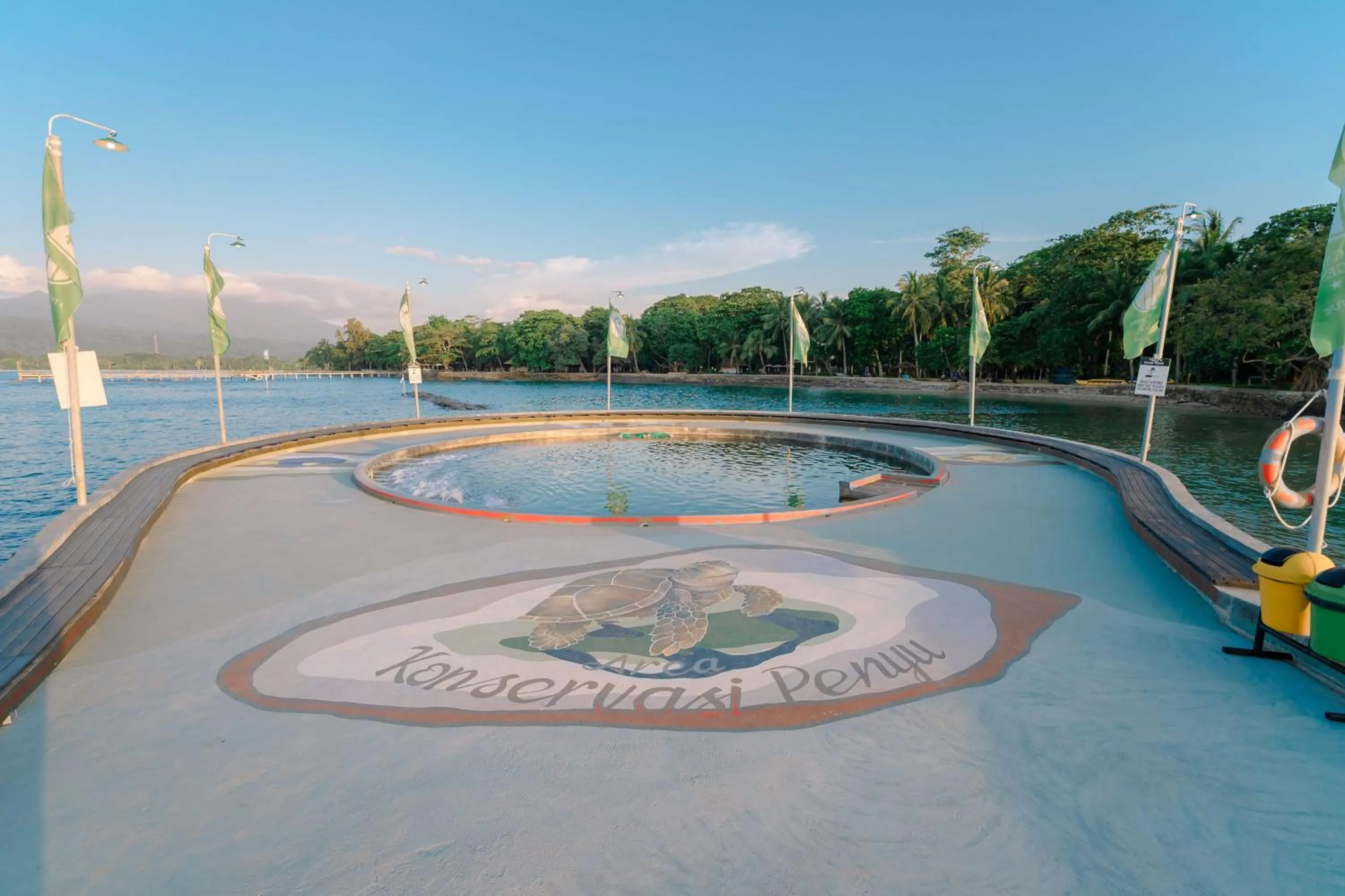 Beach in Mutiara Carita Cottages