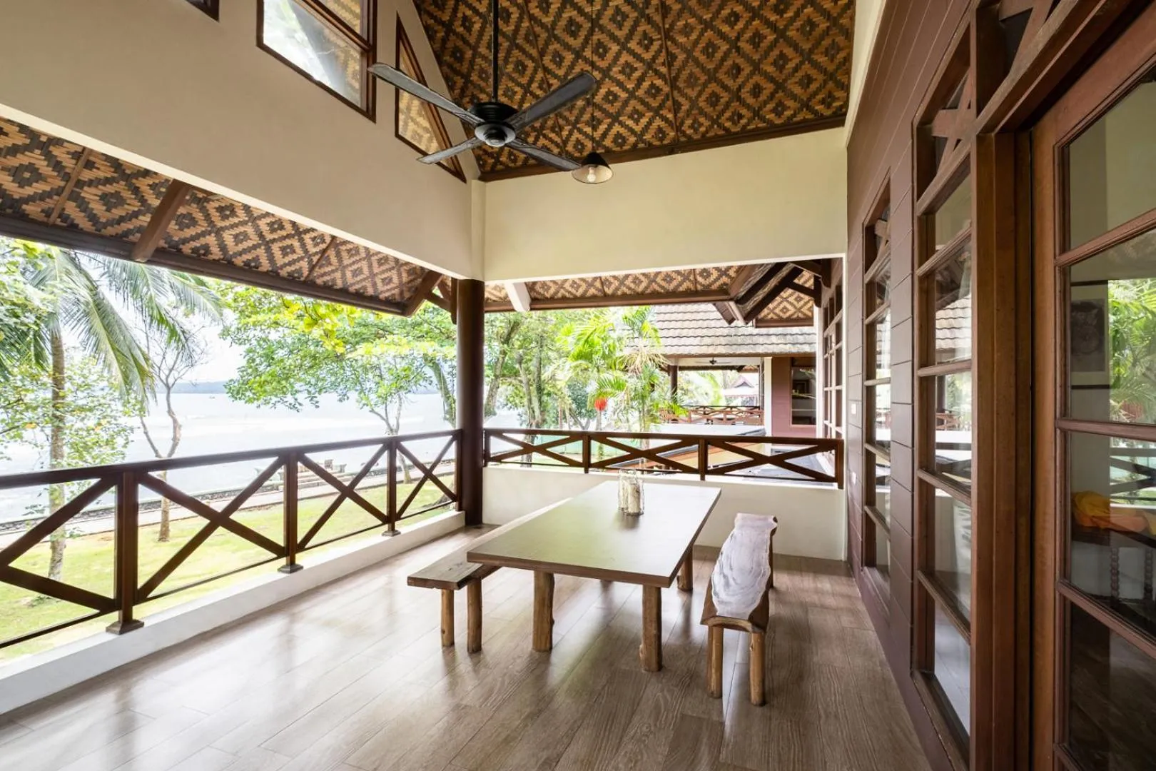 Balcony/Terrace in Mutiara Carita Cottages
