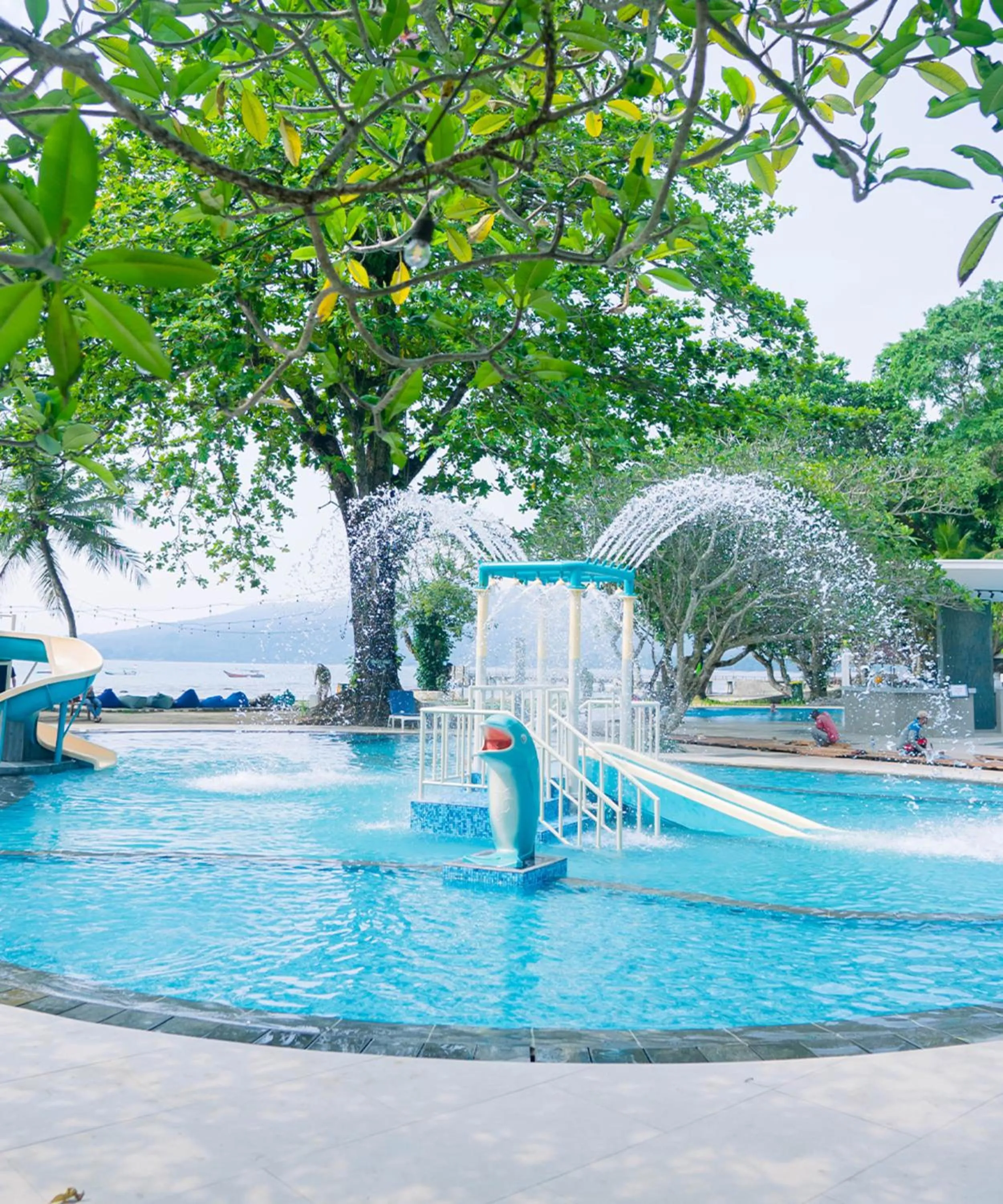 Swimming pool in Mutiara Carita Cottages