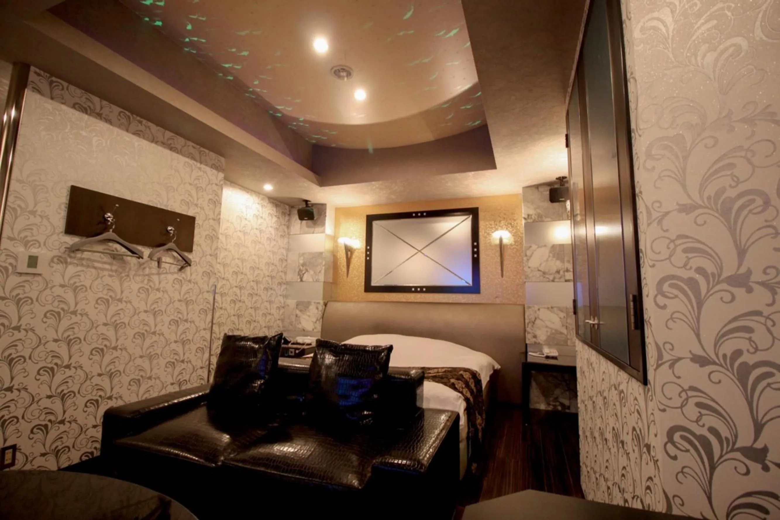 Hotel ShaSha Toyonaka (Adult Only)