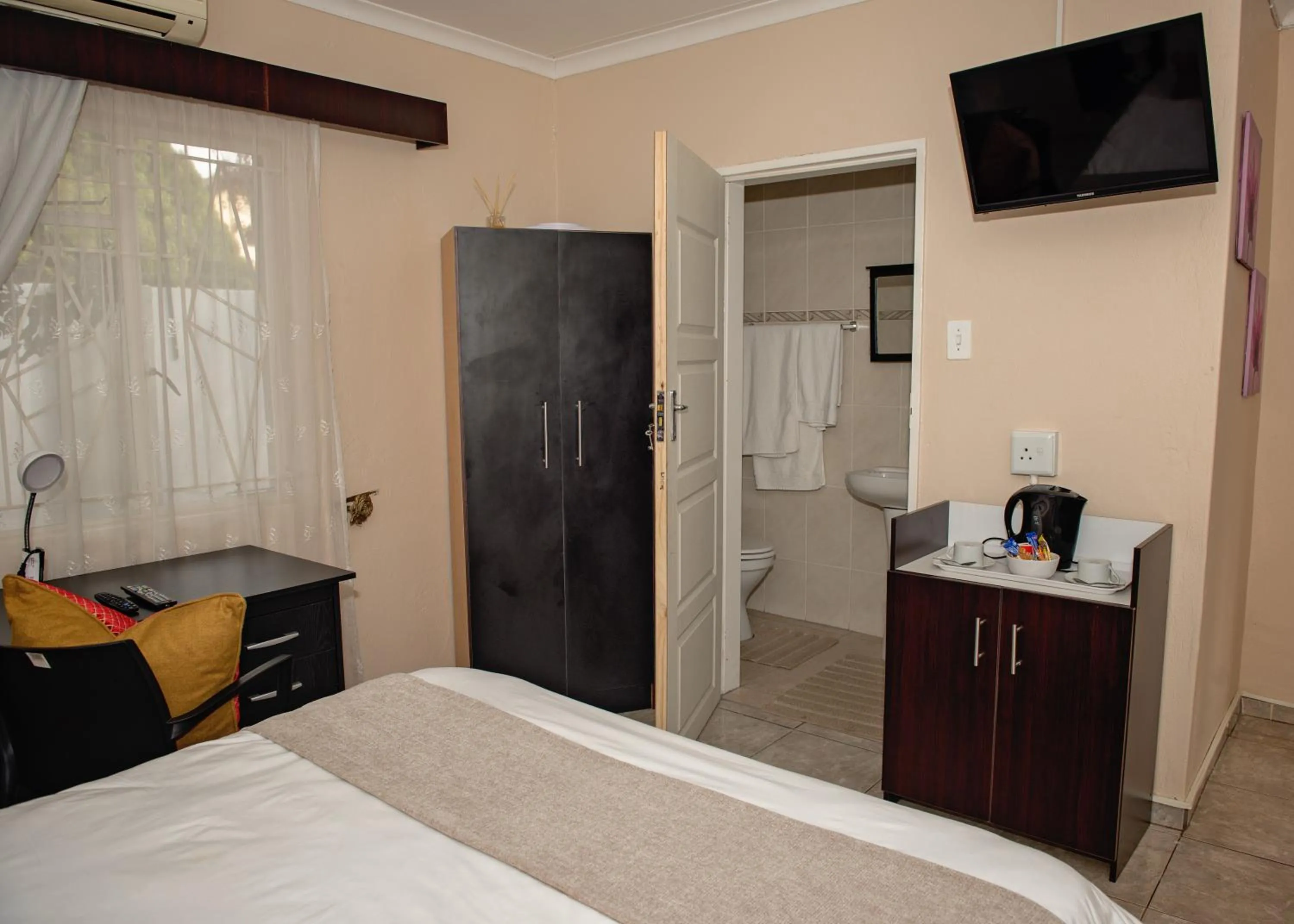 Savannah Guest House