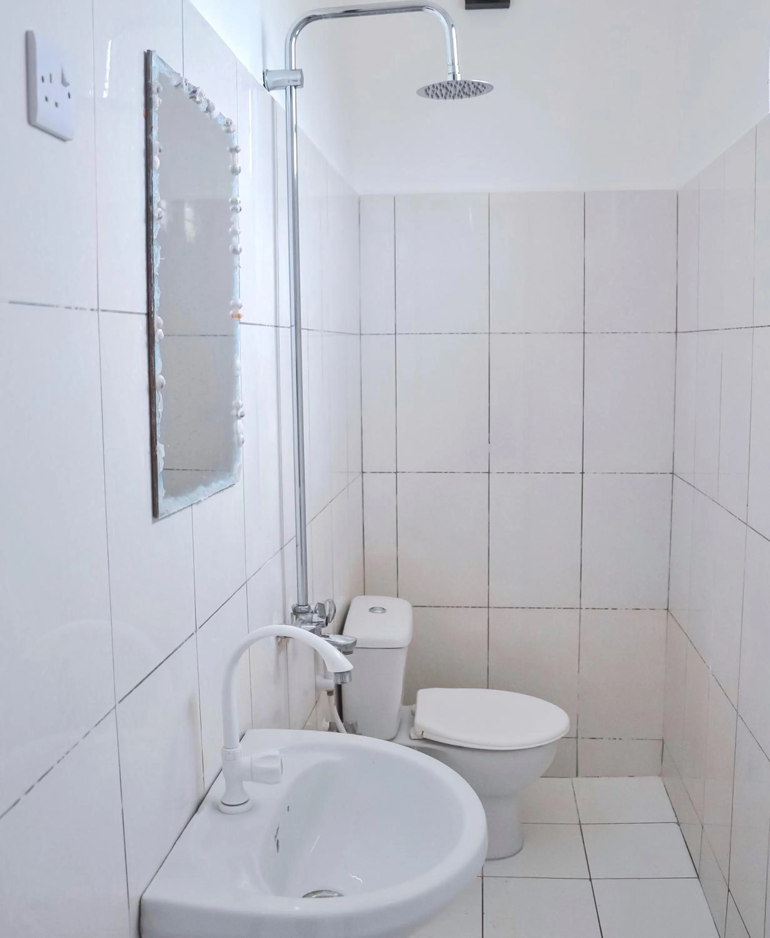 Shower in Papaya Guest House Nungwi