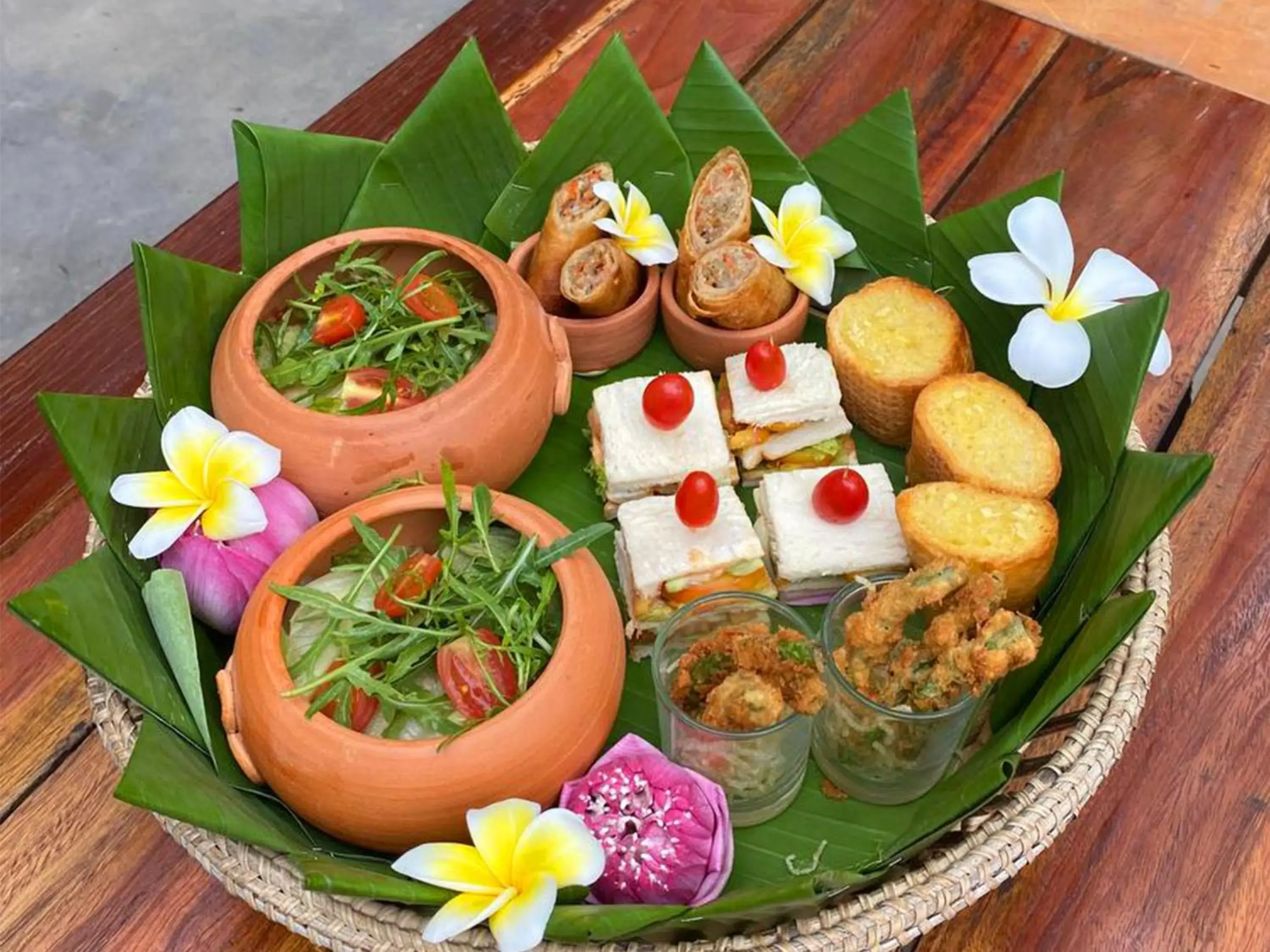 Restaurant/places to eat in Cheata Residence Restaurant/places to eat in Cheata Residence