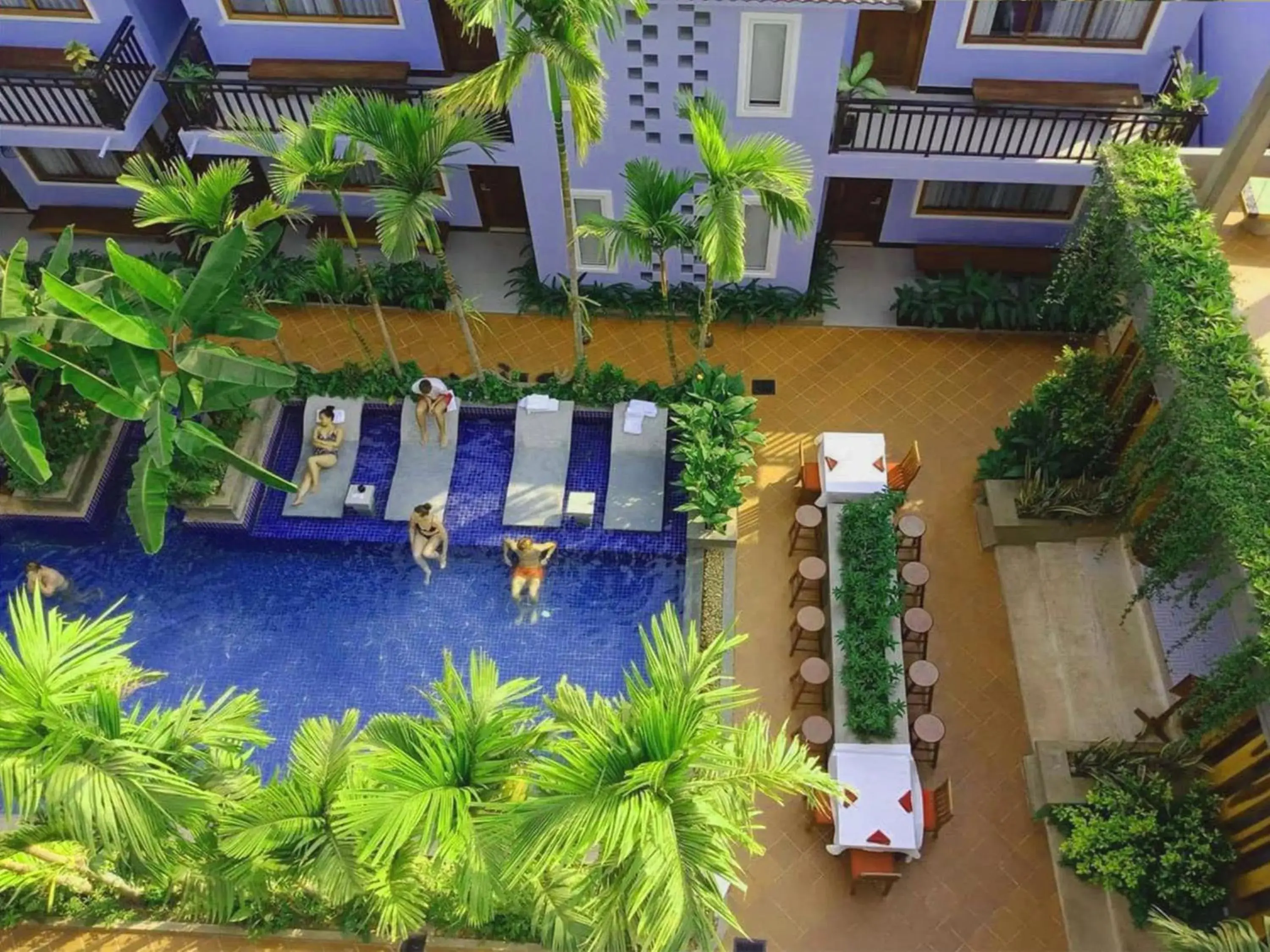 Restaurant/places to eat in Cheata Residence Restaurant/places to eat in Cheata Residence