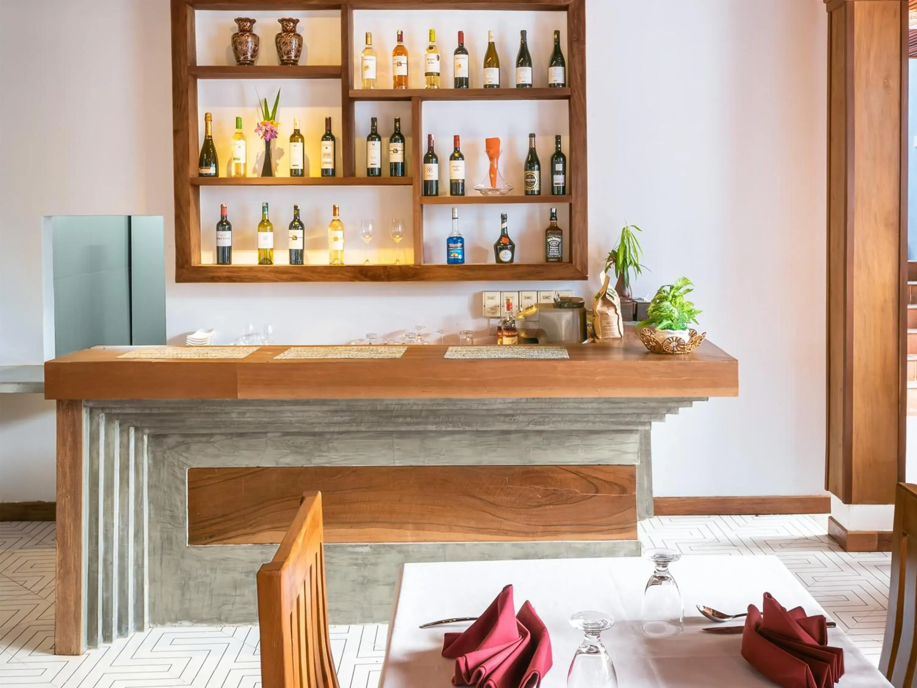 Lounge or bar in Cheata Residence Lounge or bar in Cheata Residence