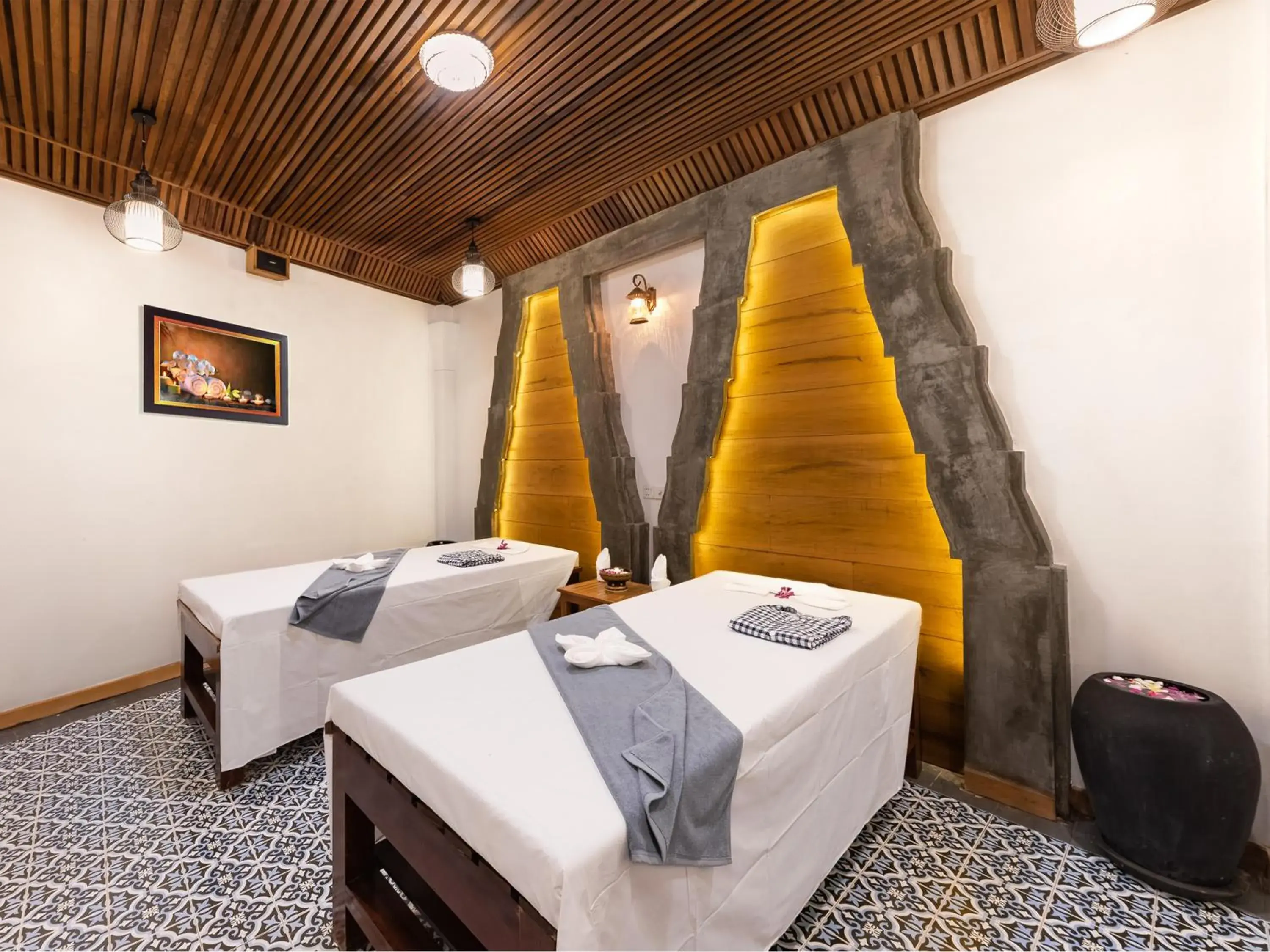 Massage, Bed in Cheata Residence Massage, Bed in Cheata Residence