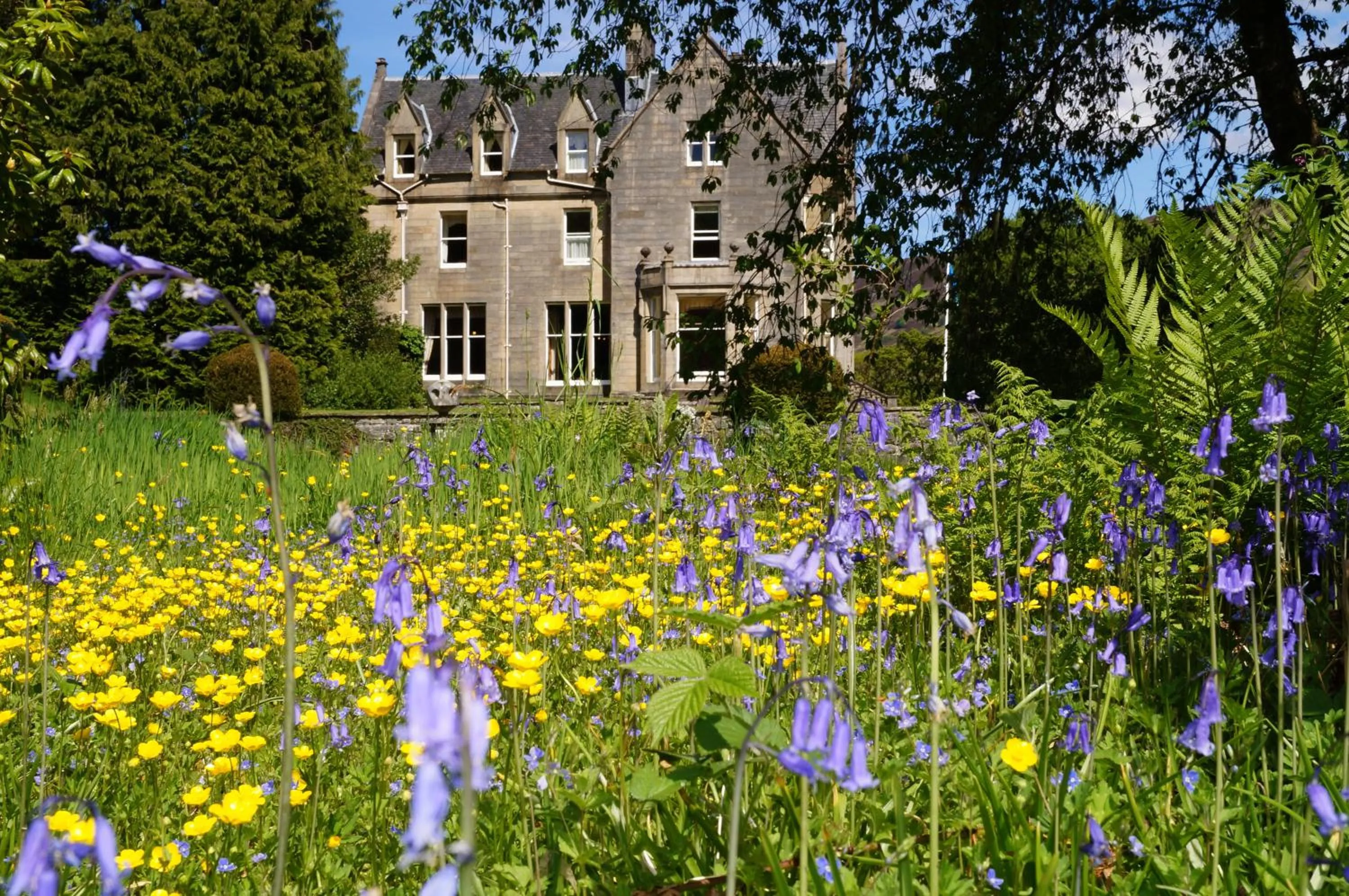 Facade/entrance in Glengarry Castle Hotel