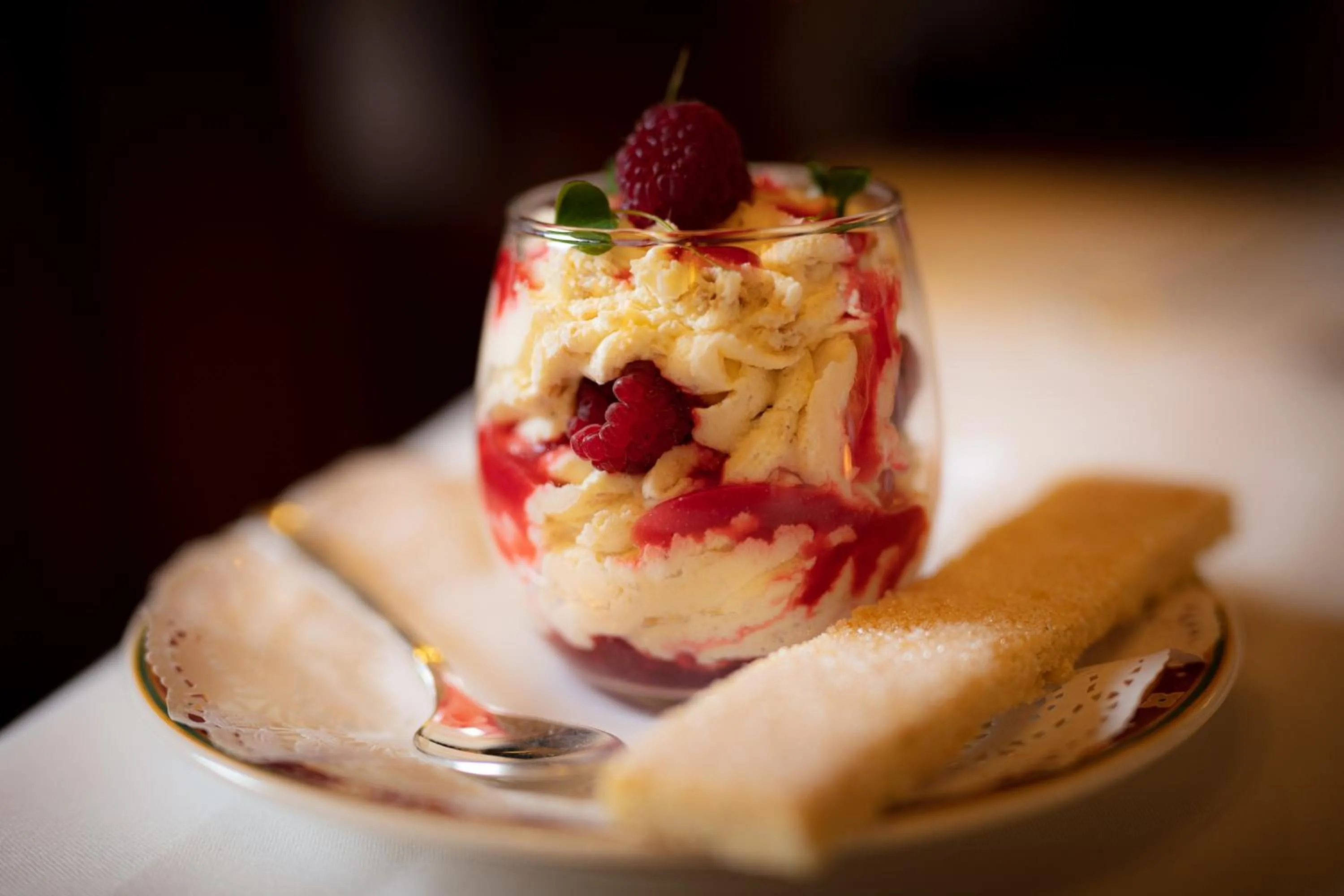 Restaurant/places to eat in Glengarry Castle Hotel