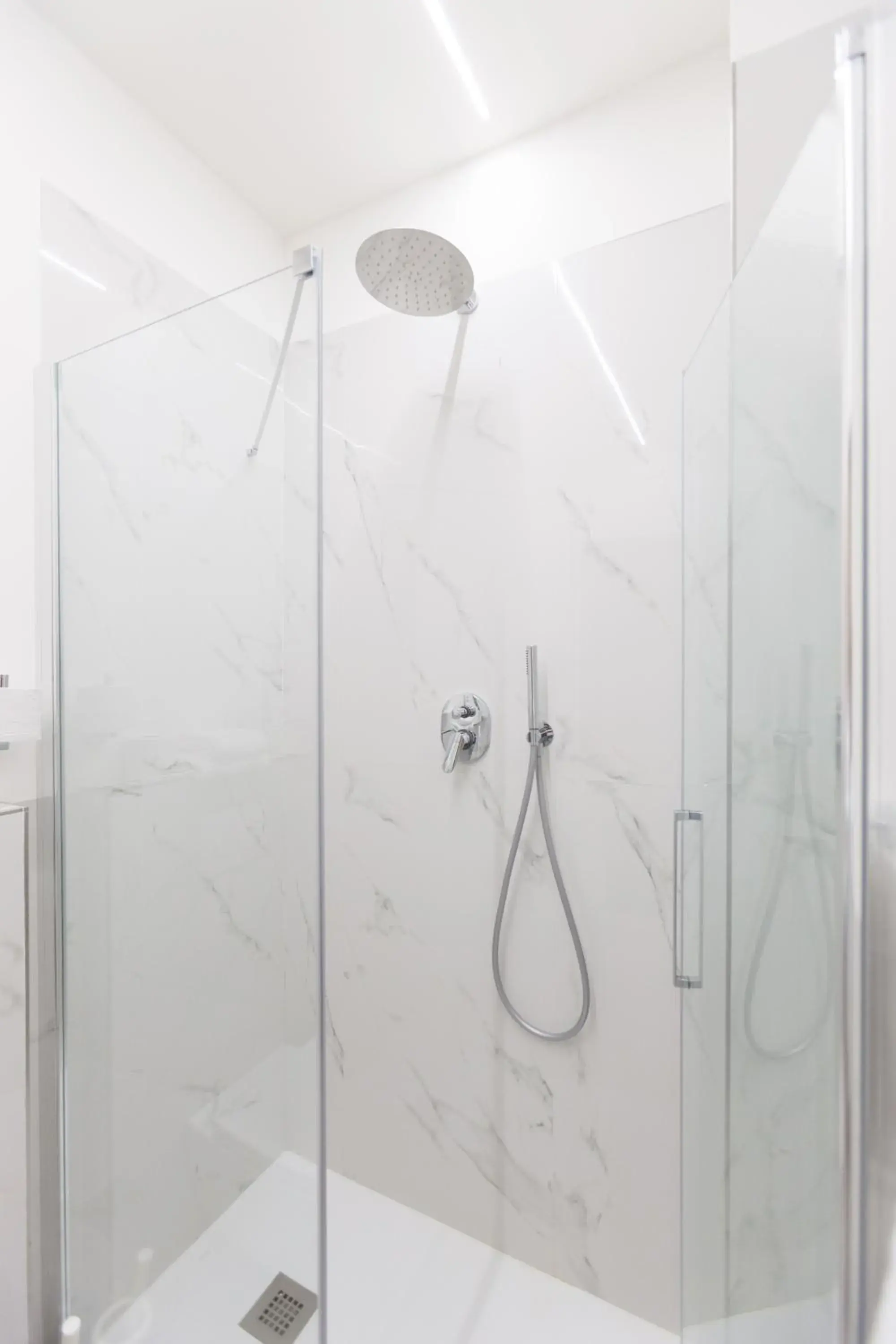 Quadruple Room in Cuneo Hotel Quadruple Room in Cuneo Hotel