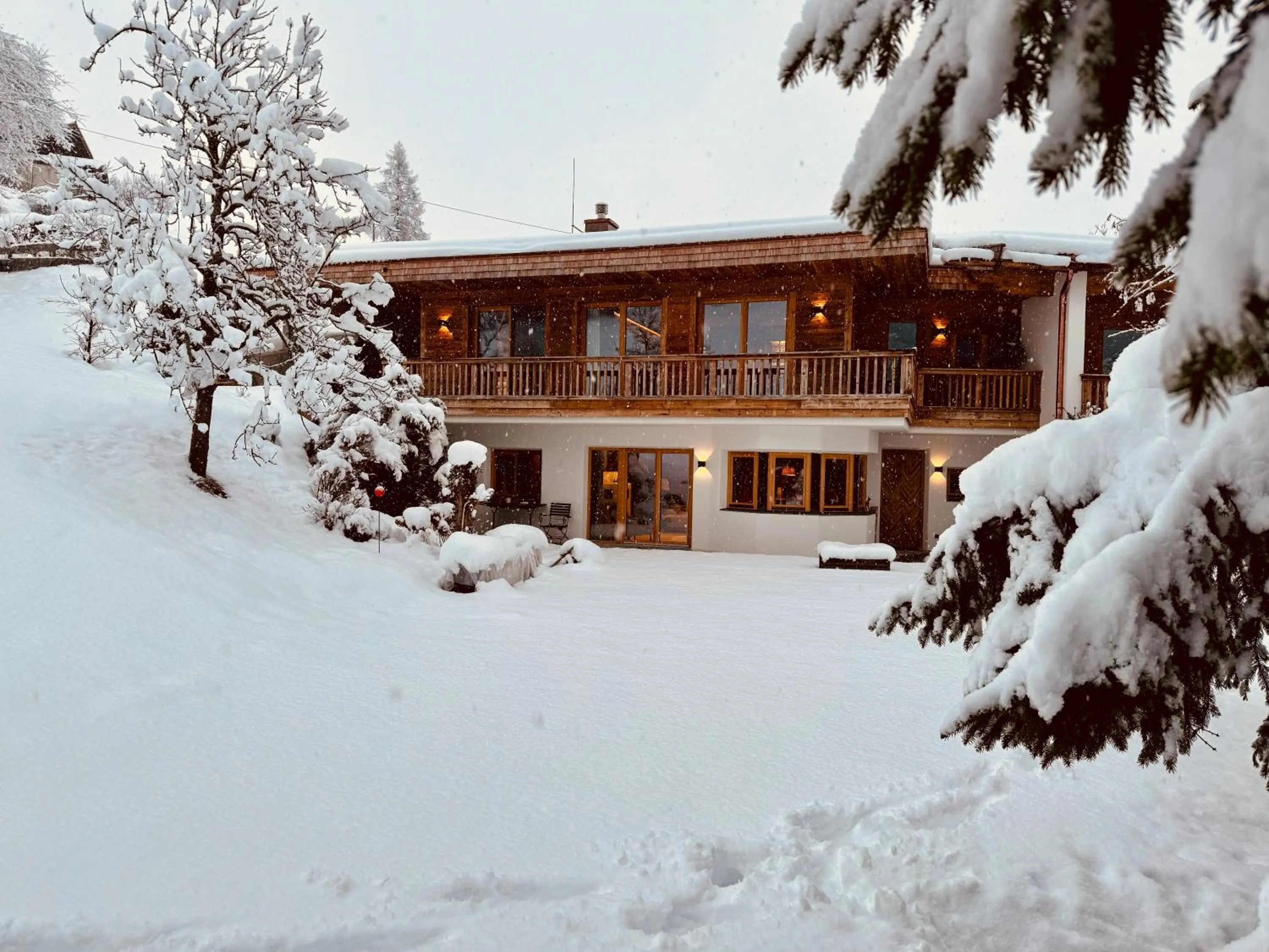 ALPIN CHARME APARTMENTS Boutique Chalet Kitzbichl