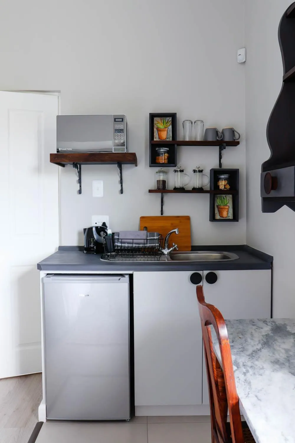 Kitchen or kitchenette in Arbour1 Guesthouse