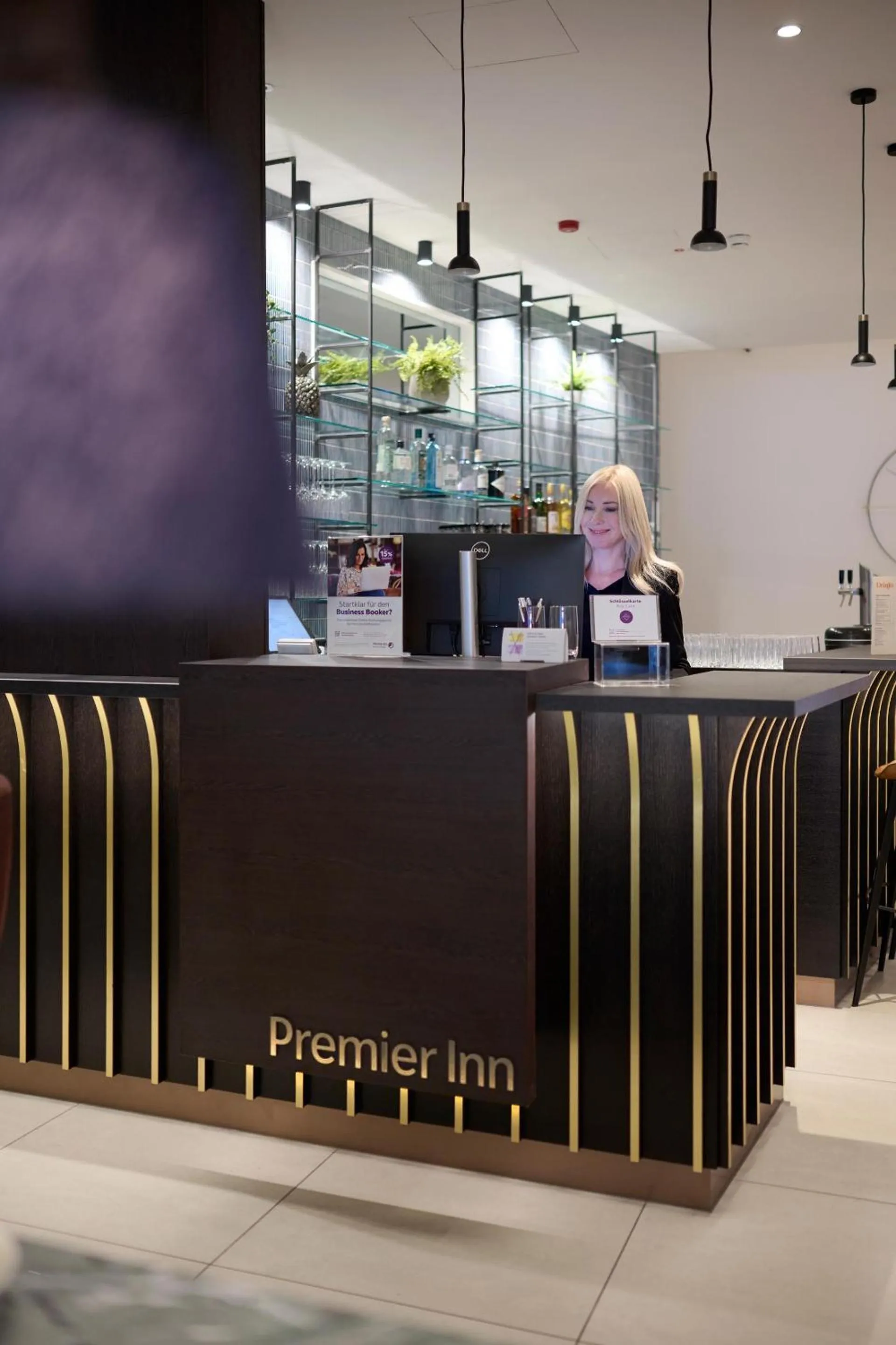 Lobby or reception in Premier Inn Würzburg