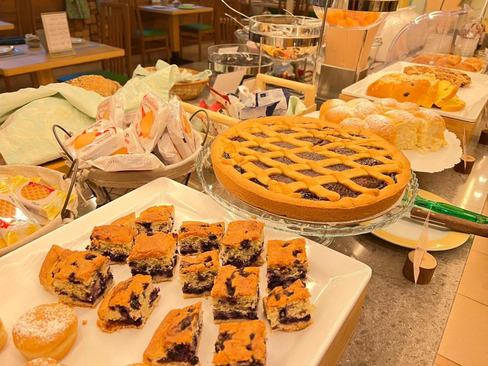 Breakfast in Alledolomiti Boutique Lake Hotel - Adults friendly