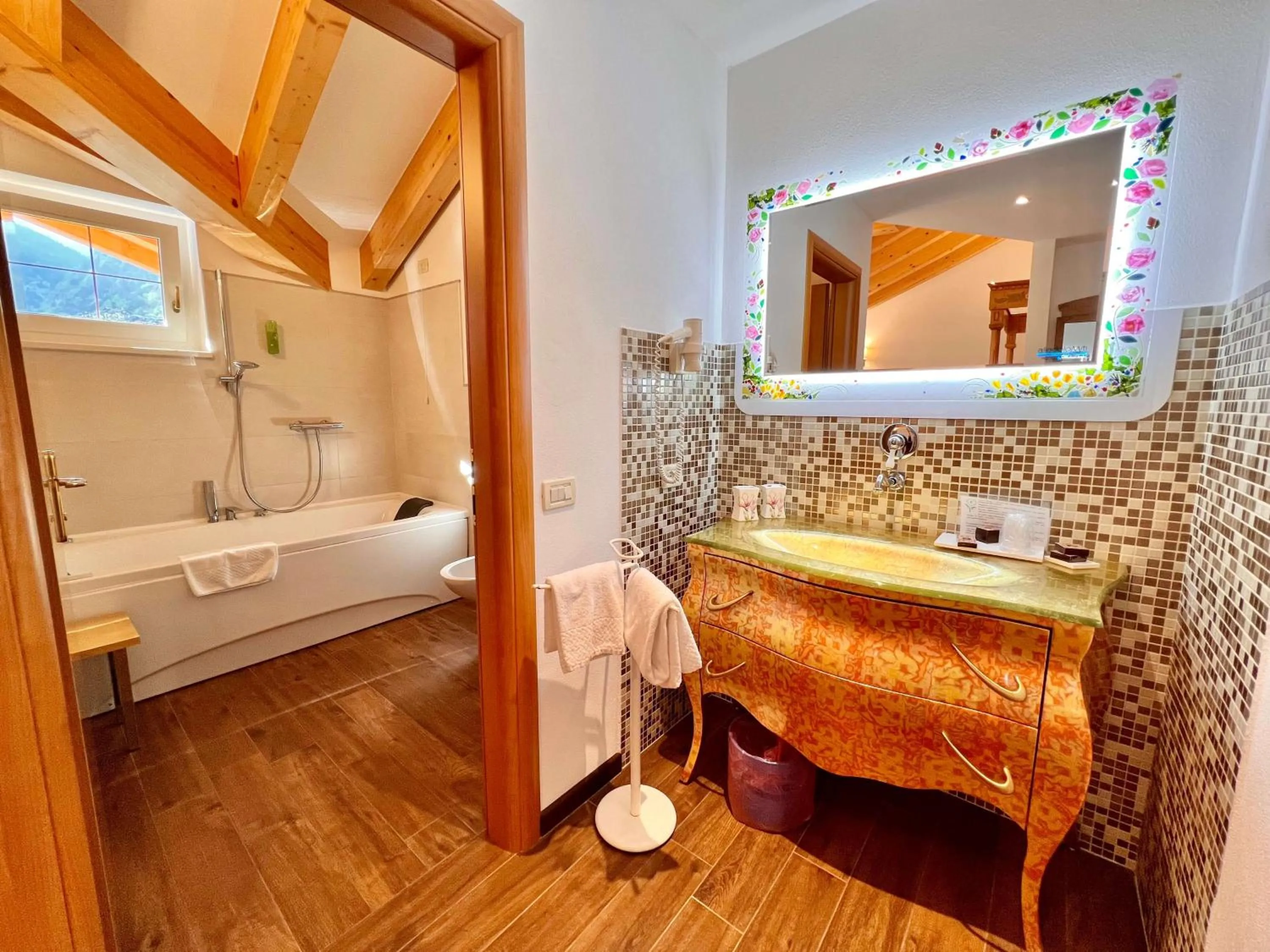 Bed in Alledolomiti Boutique Lake Hotel - Adults friendly