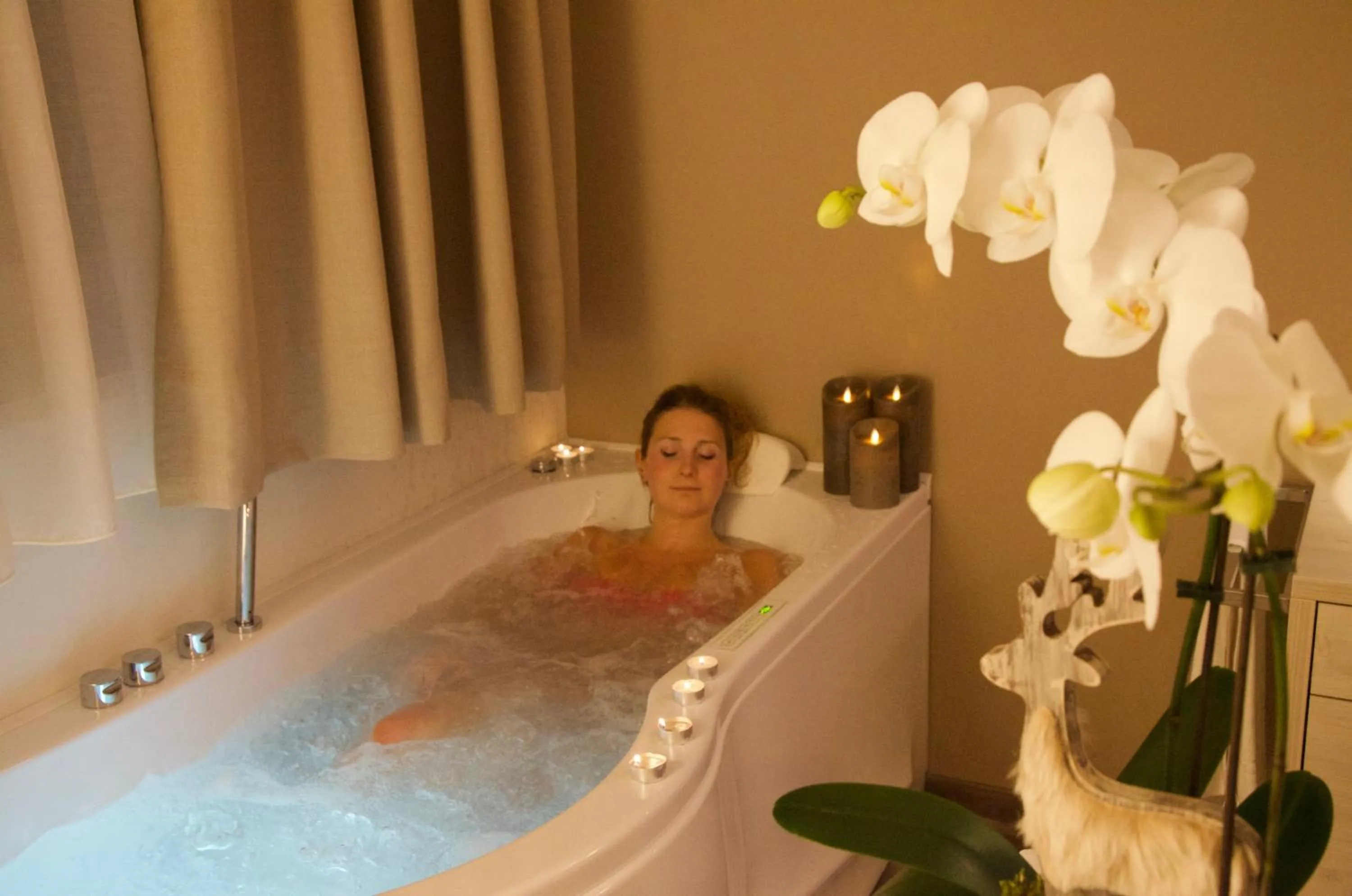 Hot Tub in Alledolomiti Boutique Lake Hotel - Adults friendly