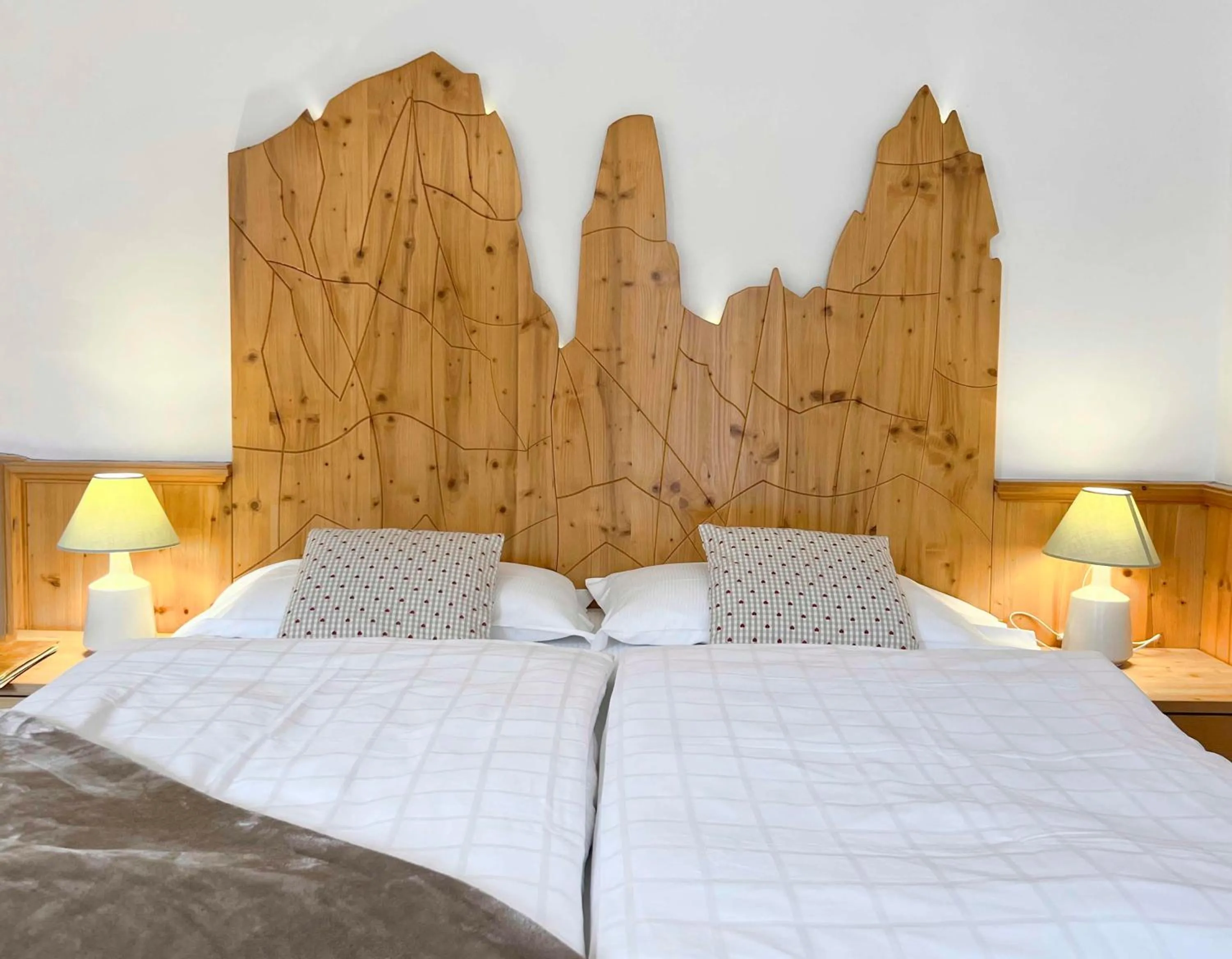 Bed in Alledolomiti Boutique Lake Hotel - Adults friendly