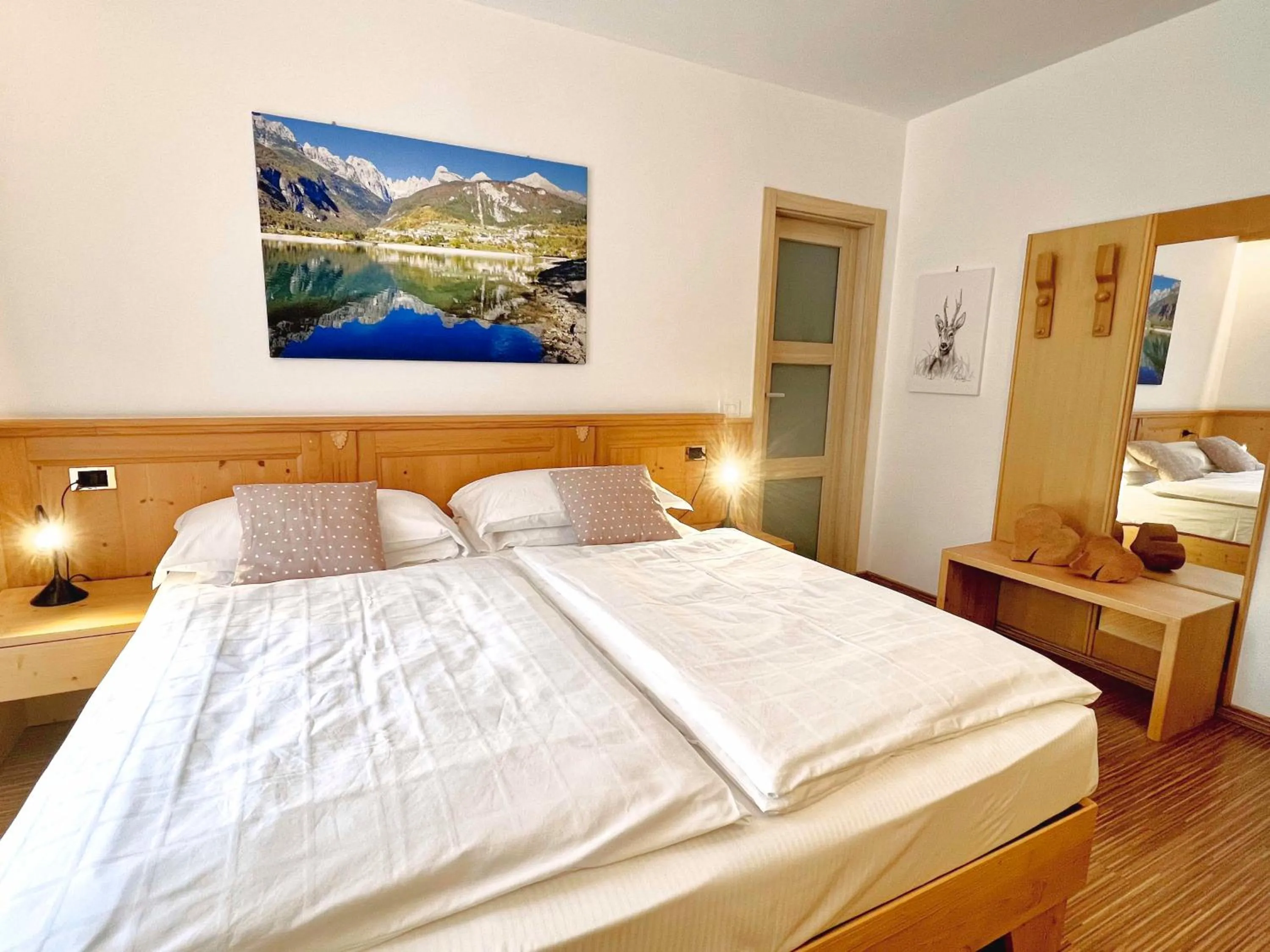 Bed in Alledolomiti Boutique Lake Hotel - Adults friendly