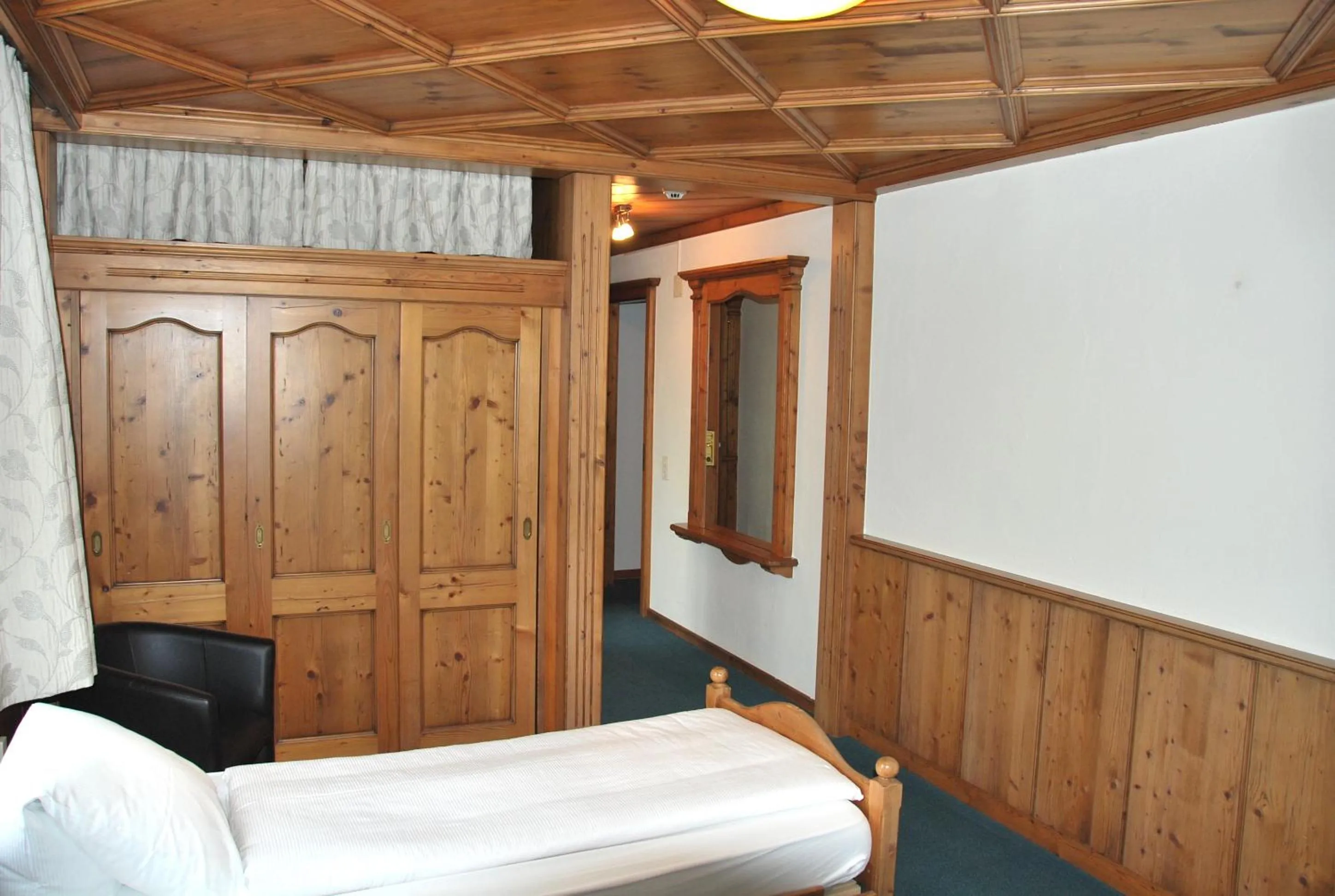 Photo of the whole room in Hotel zum Kreuz