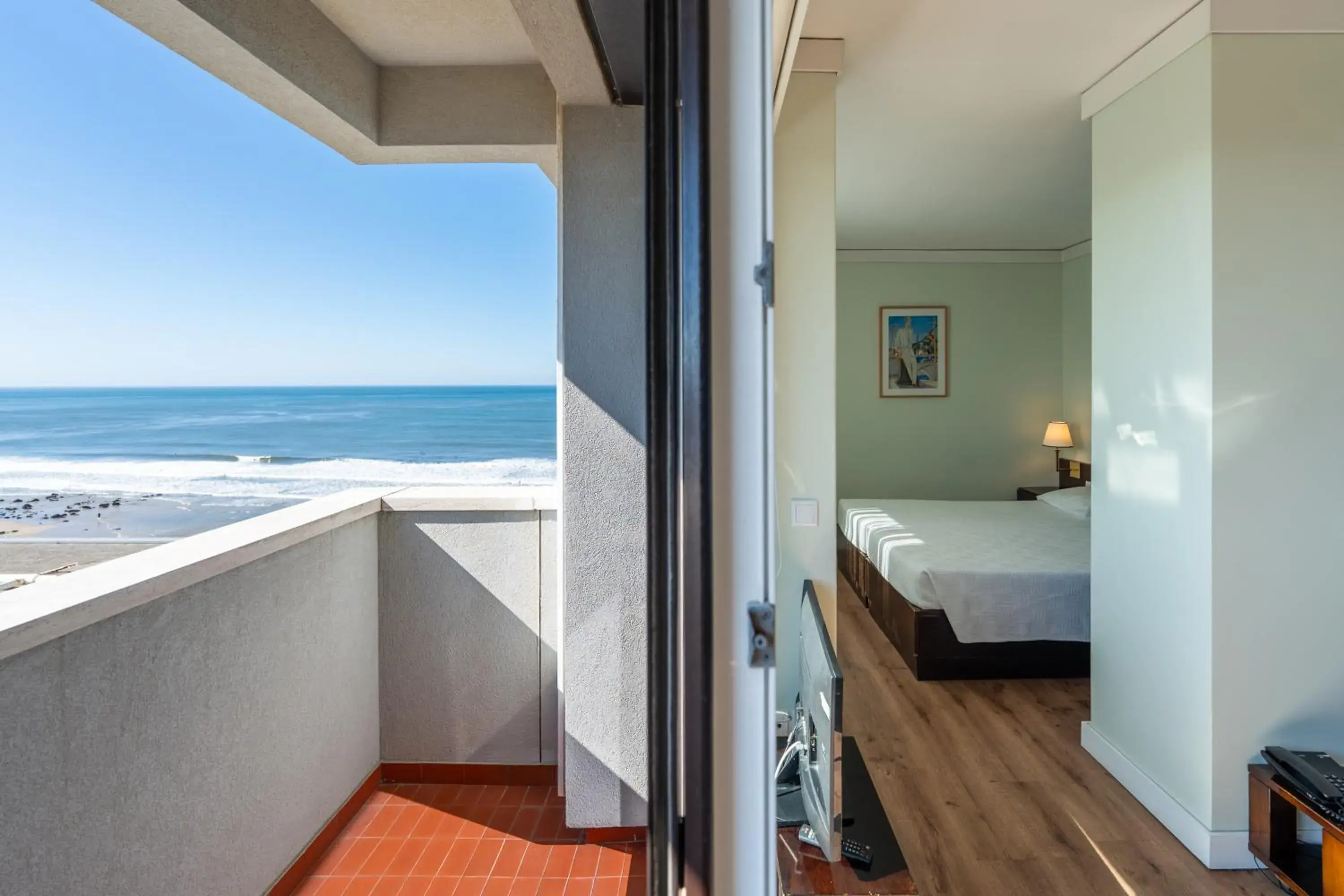 View (from property/room), Bed in Hotel Apartamento Solverde View (from property/room), Bed in Hotel Apartamento Solverde