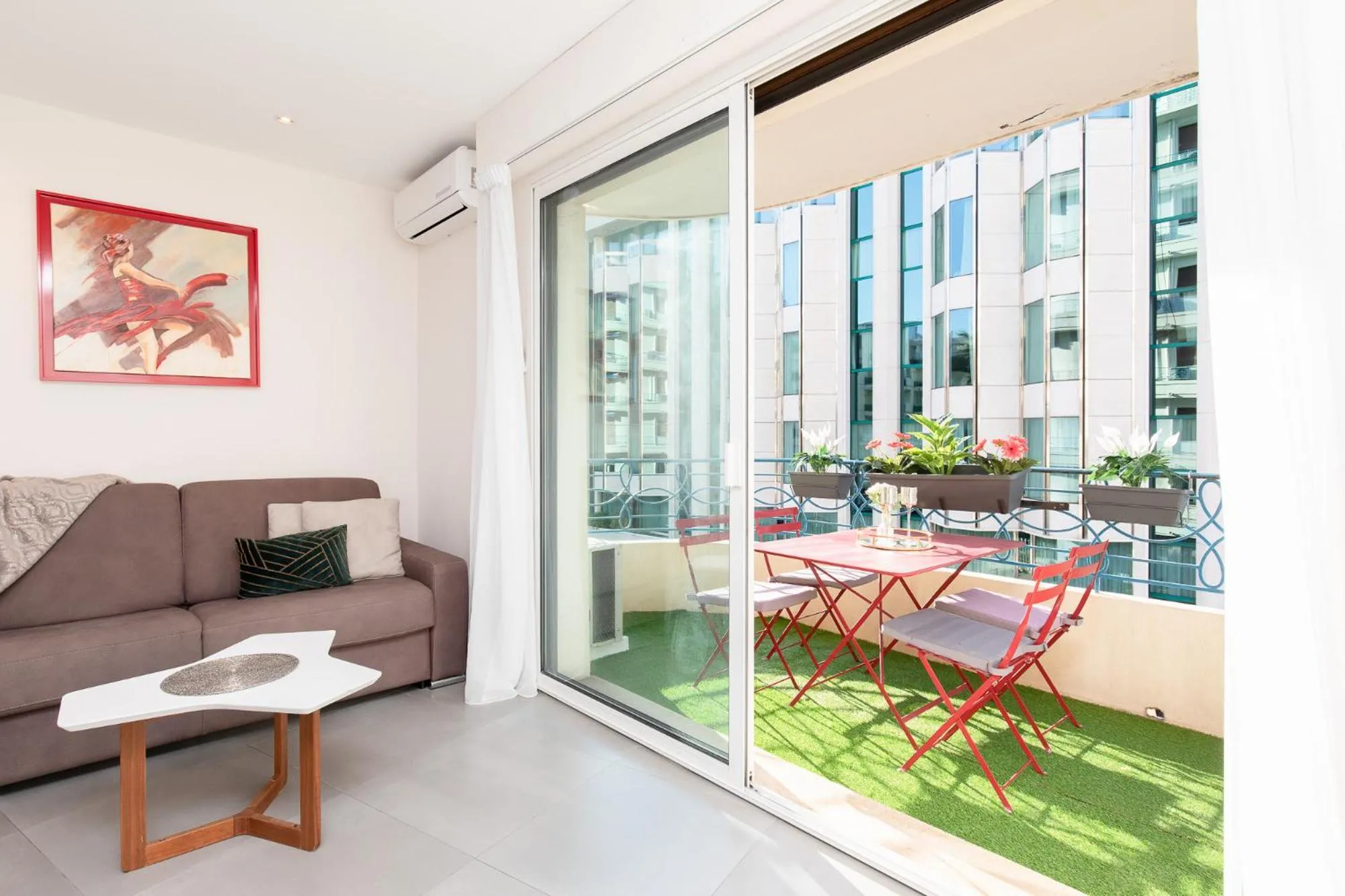 MARRIOTT : 2 BEDS/2 BATHS SEA VIEW