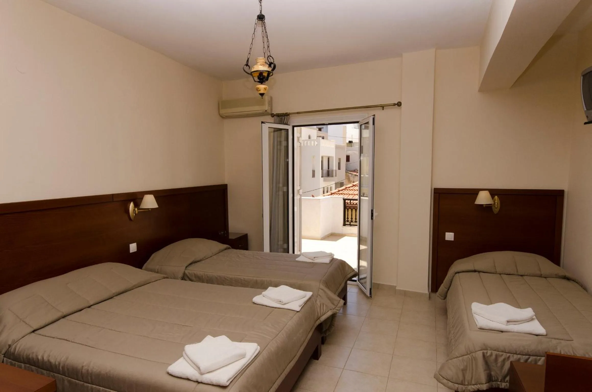 Bed in Hotel El Greco