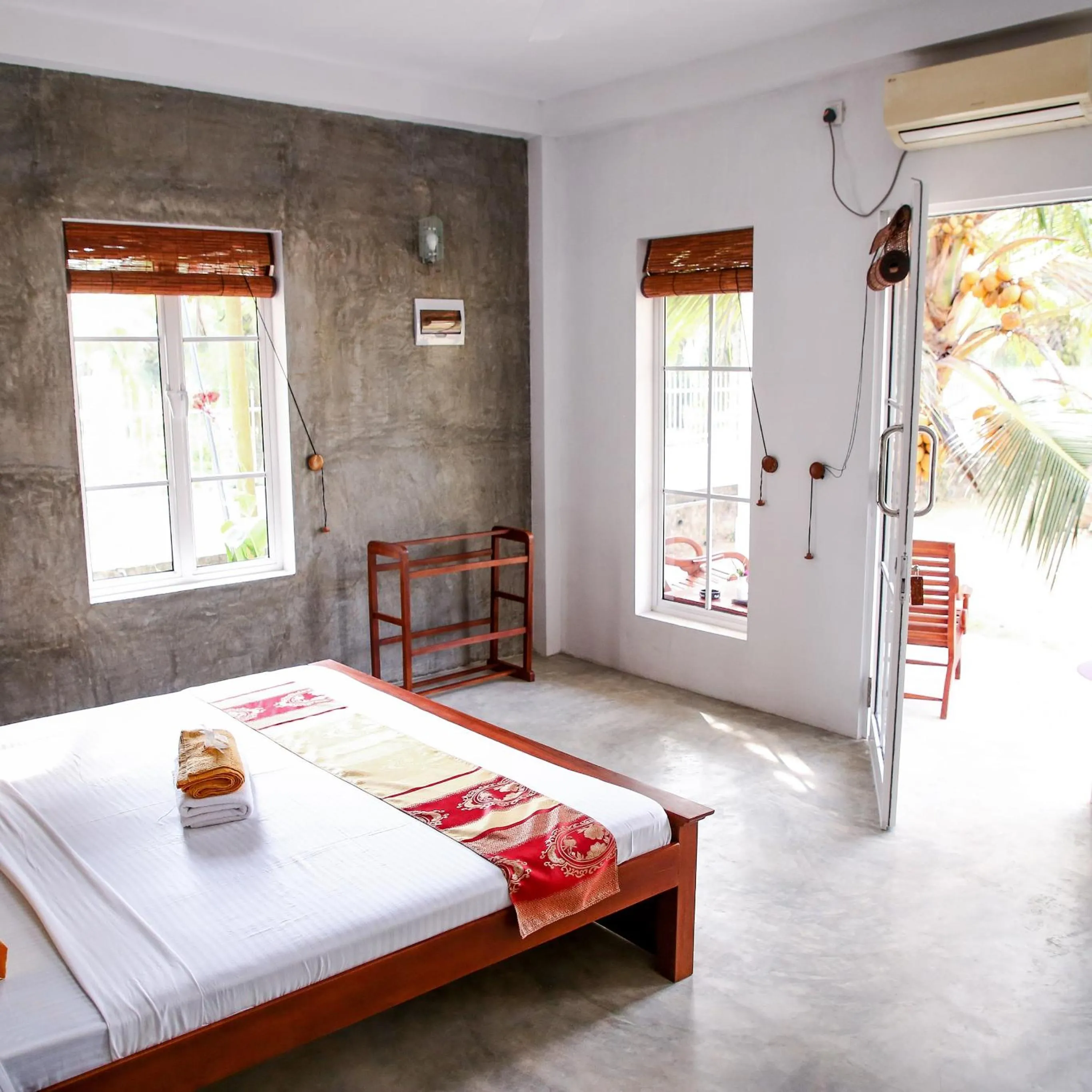 Bed in La Perla Bentota